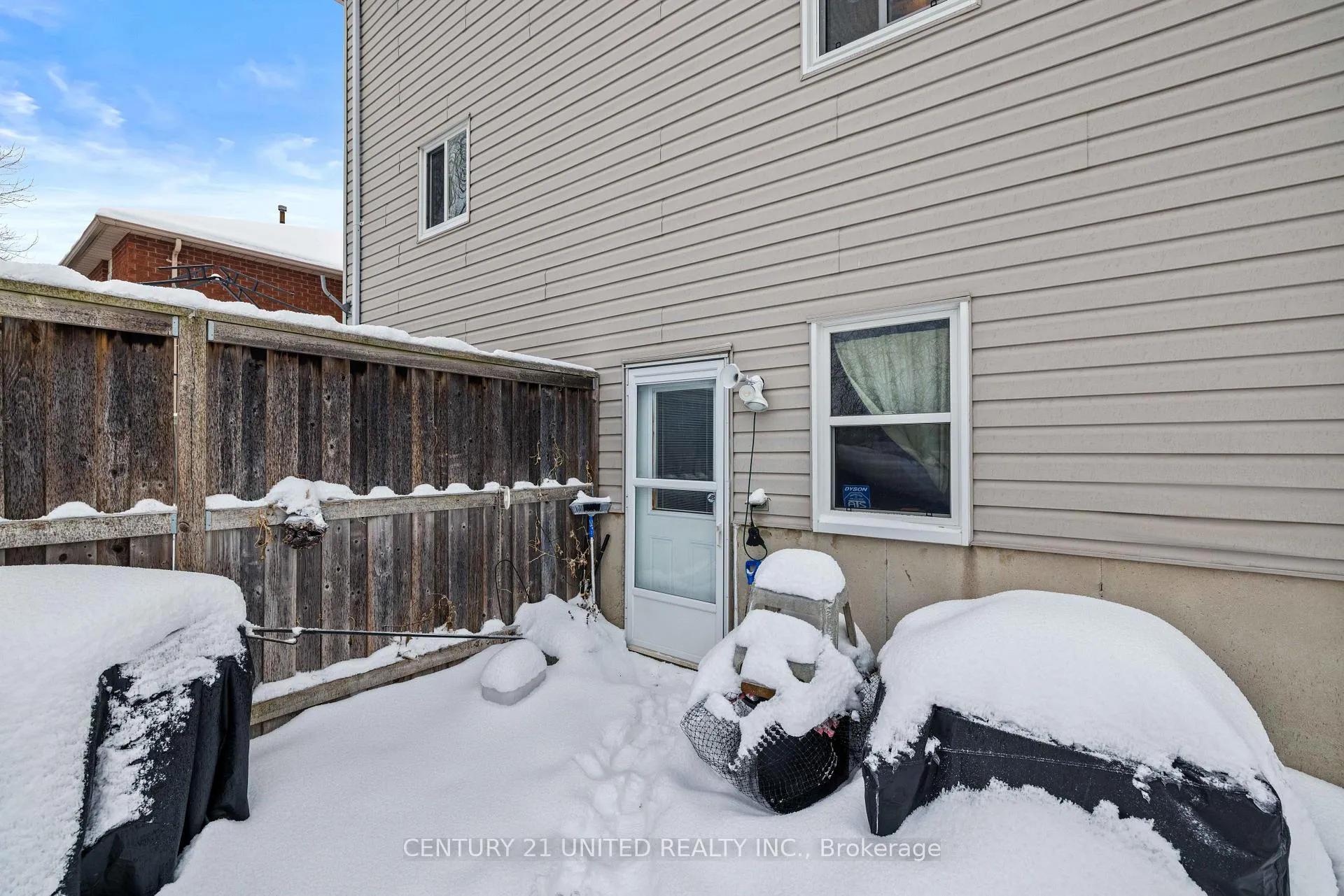Photo 25 of 117 Towerhill Road, Peterborough, Northcrest Ward 5 — HOMEH