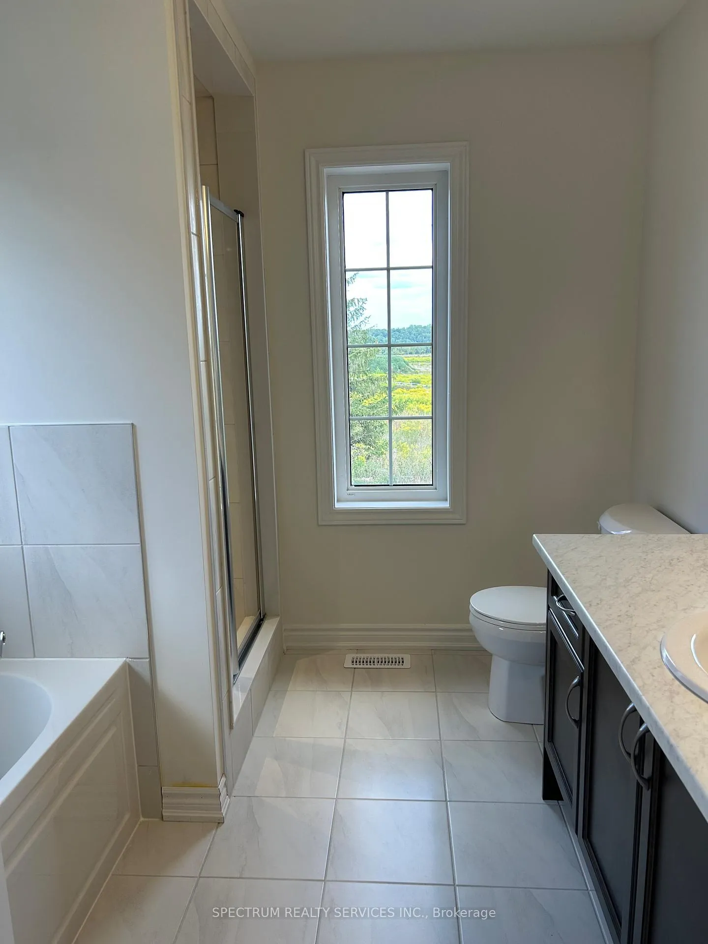 Photo 4 of 129 Hitchman Street, Brant, Paris — HOMEH