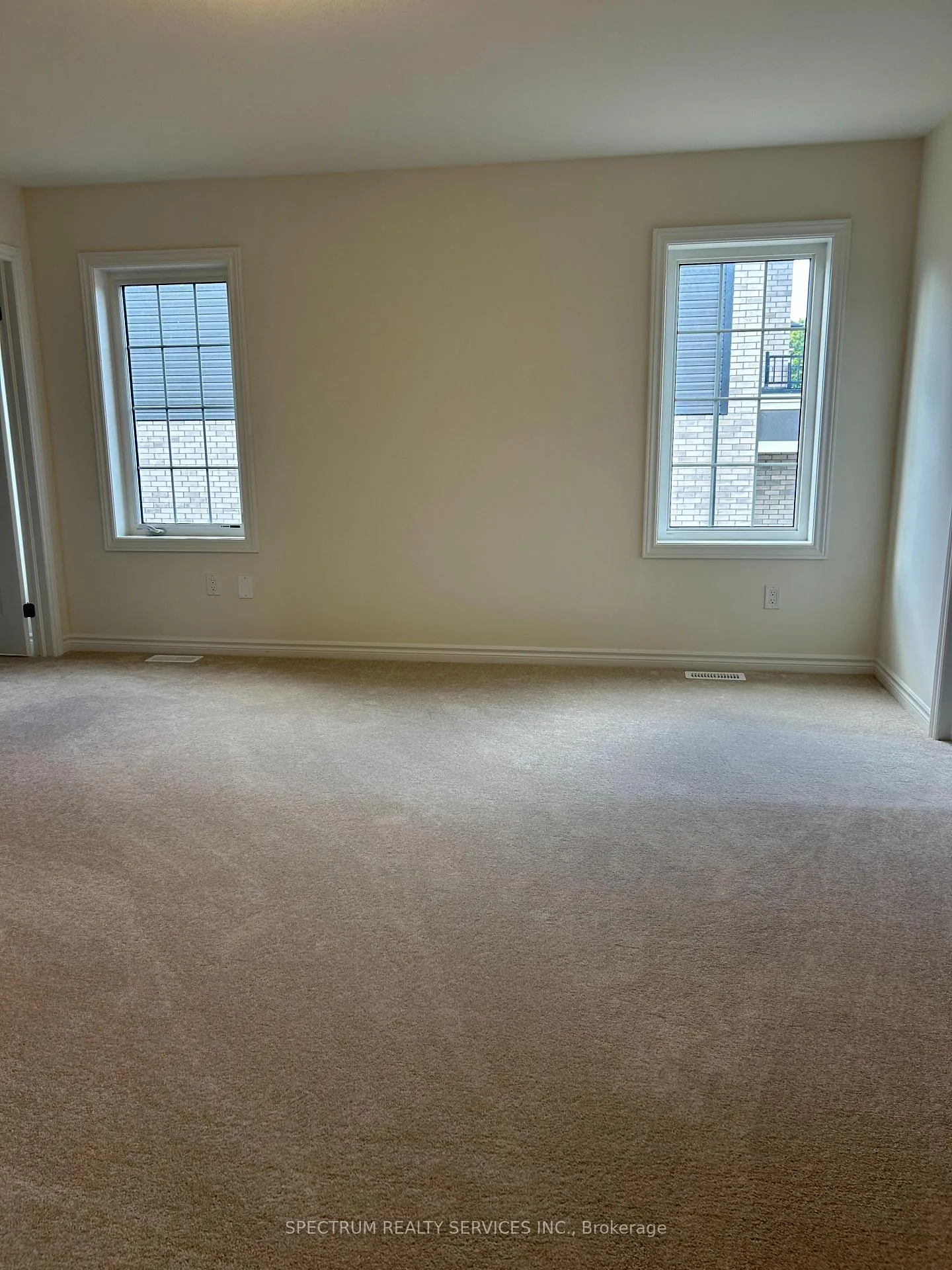 Photo 5 of 129 Hitchman Street, Brant, Paris — HOMEH