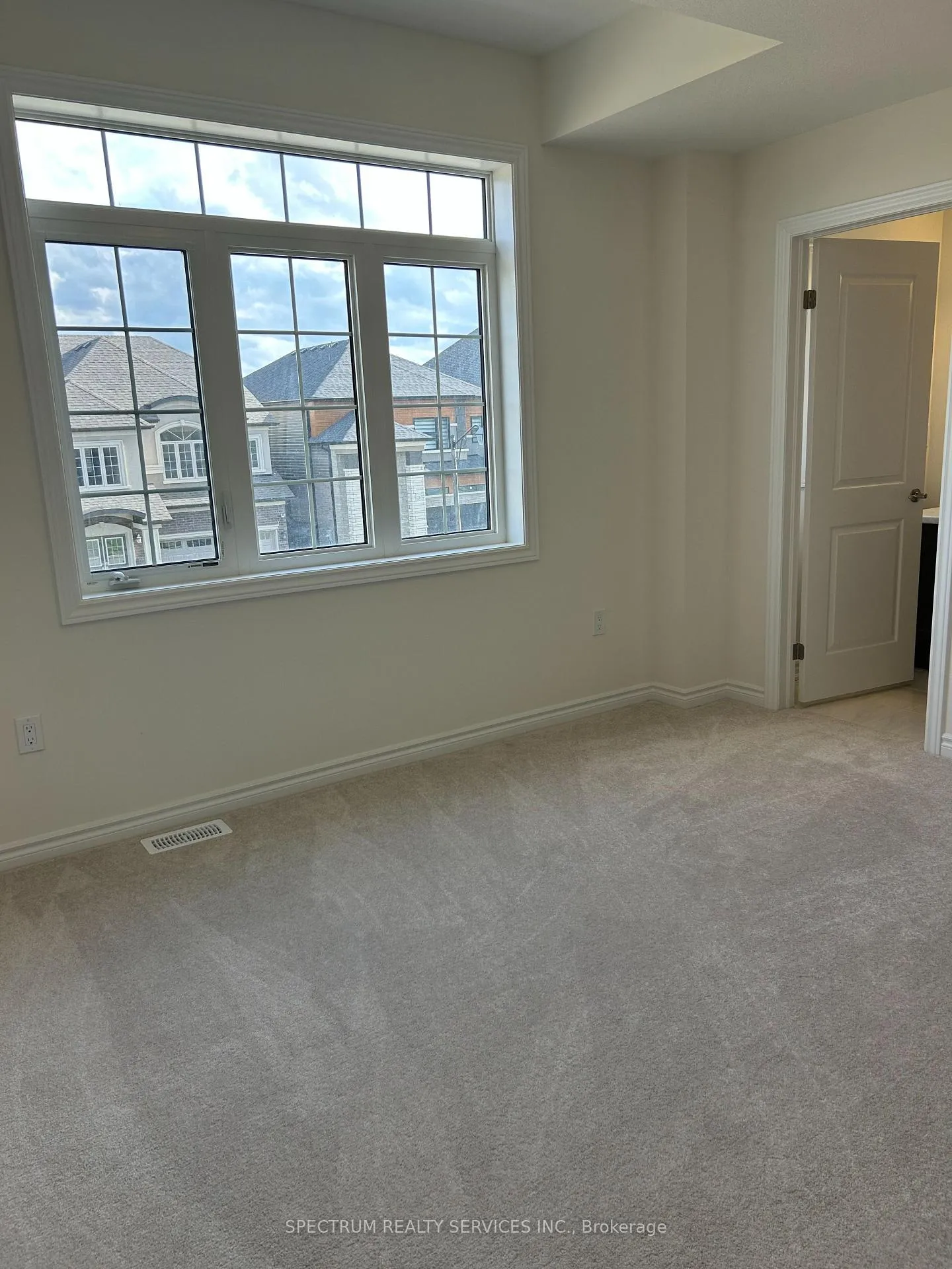Photo 8 of 129 Hitchman Street, Brant, Paris — HOMEH