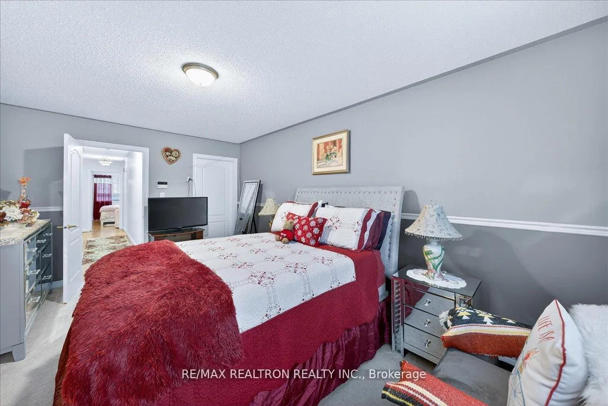Photo 24 of 23 D'amato Crescent, Vaughan, Maple — HOMEH