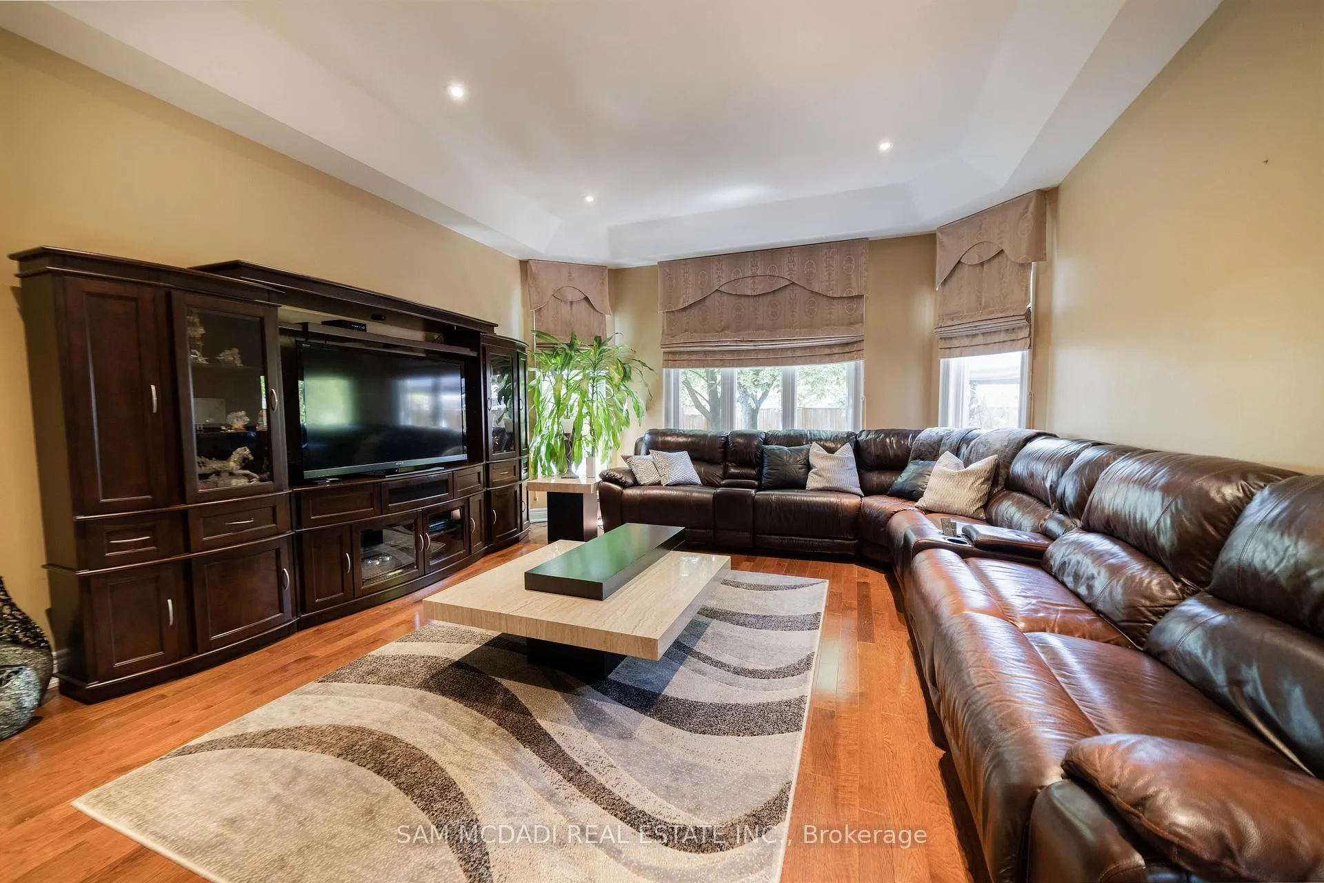 Photo 12 of 35 Hanton Crescent, Caledon, Bolton East — HOMEH