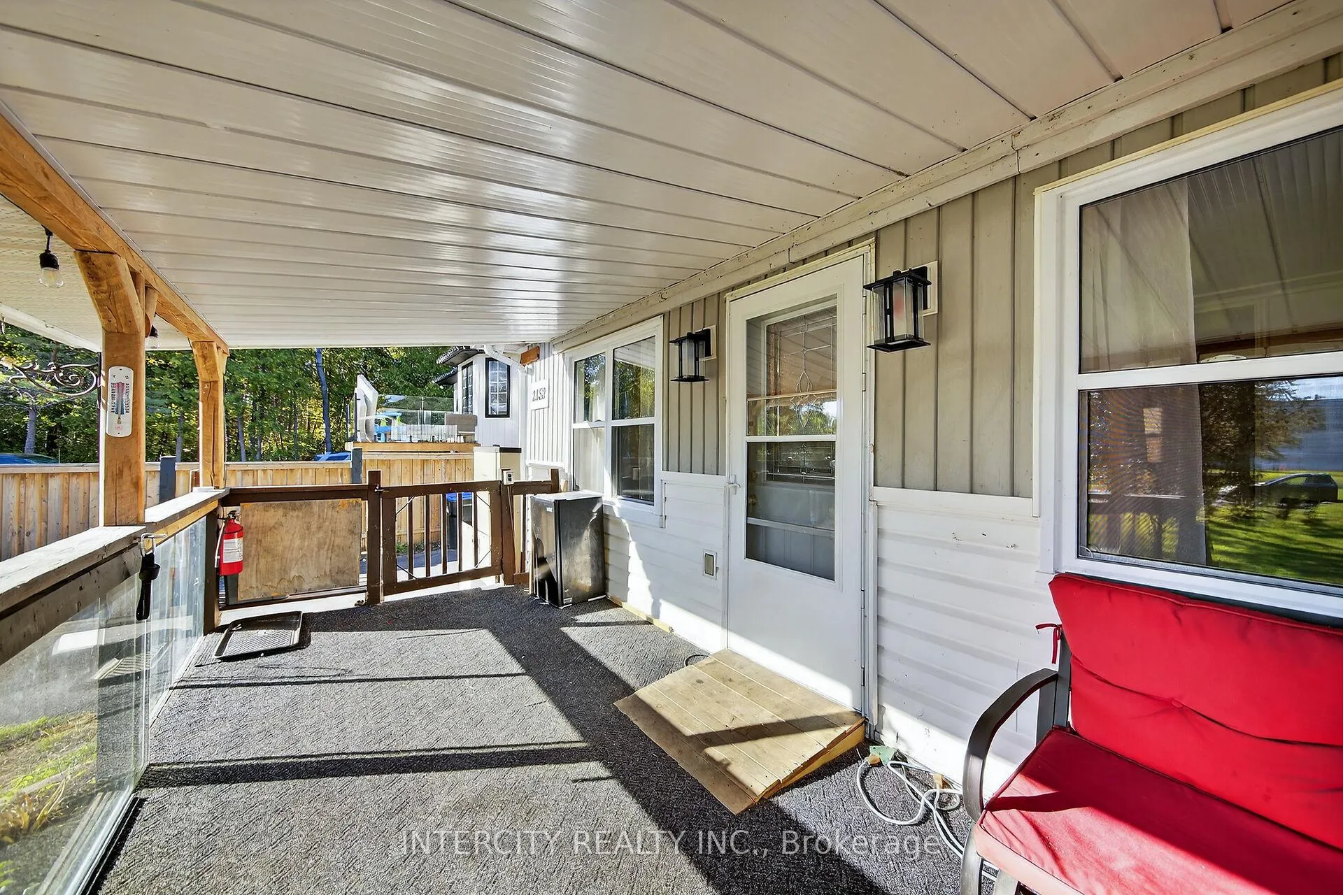 Photo 5 of 2152 25 Side Road, Innisfil, Alcona — HOMEH
