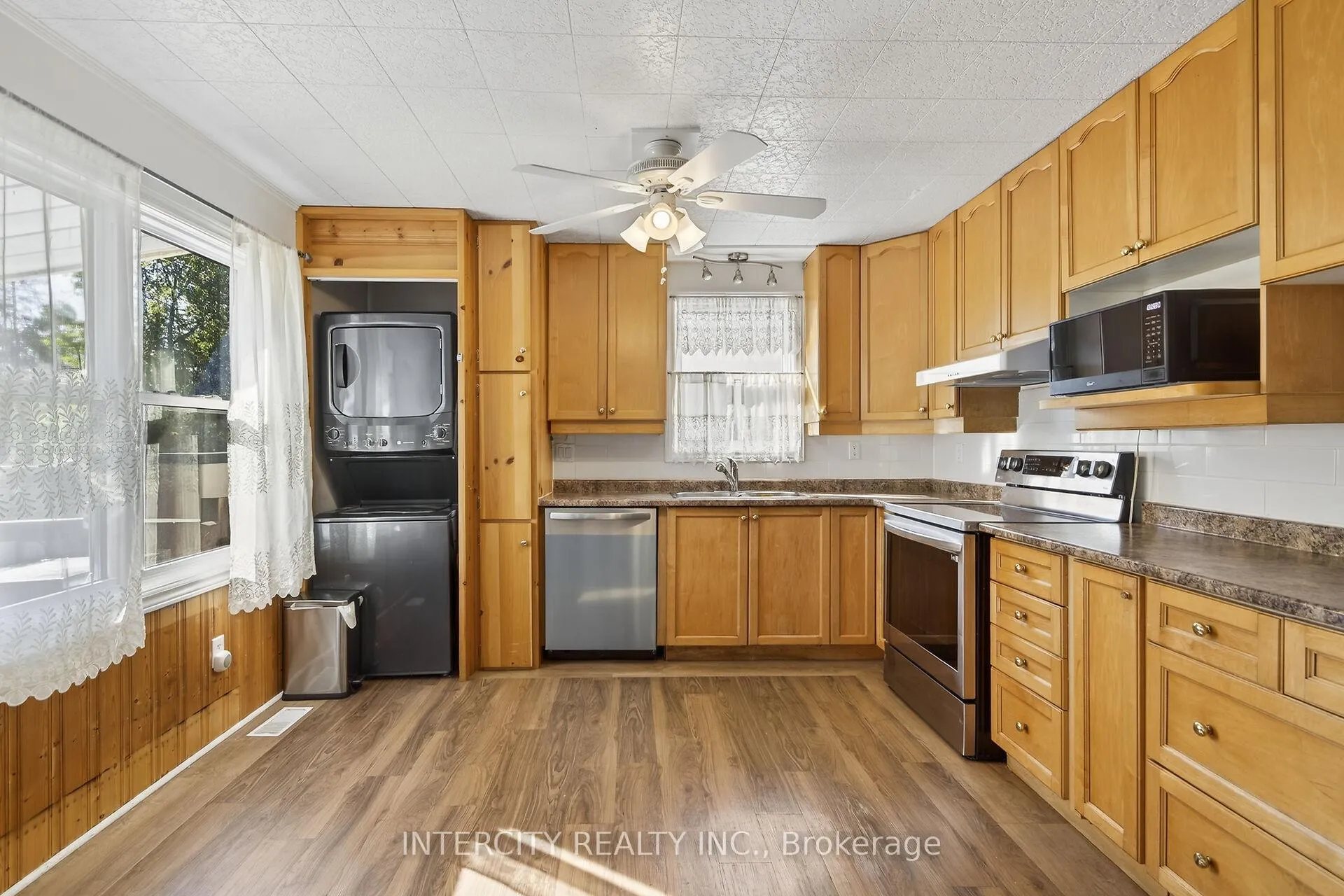 Photo 9 of 2152 25 Side Road, Innisfil, Alcona — HOMEH
