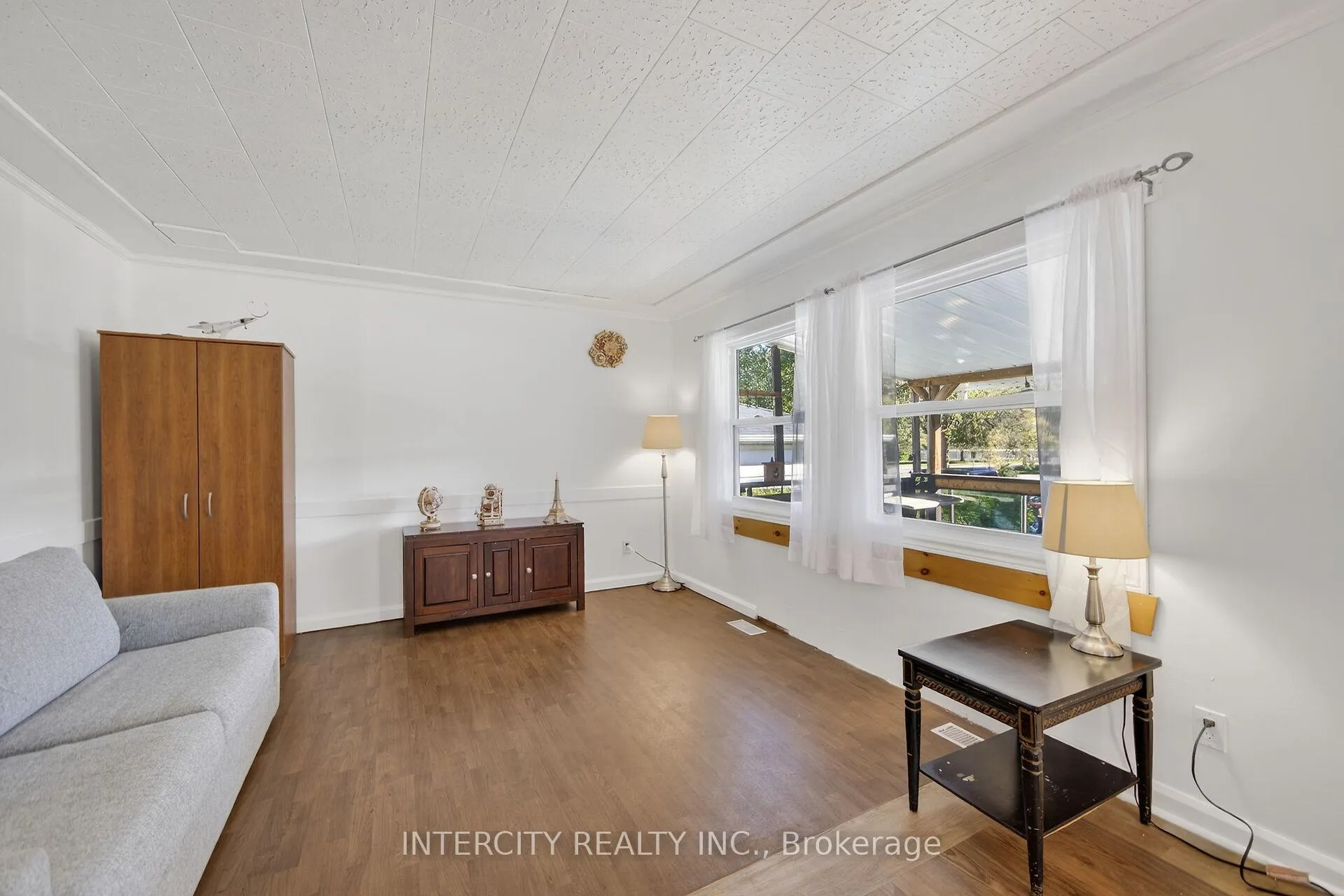 Photo 15 of 2152 25 Side Road, Innisfil, Alcona — HOMEH