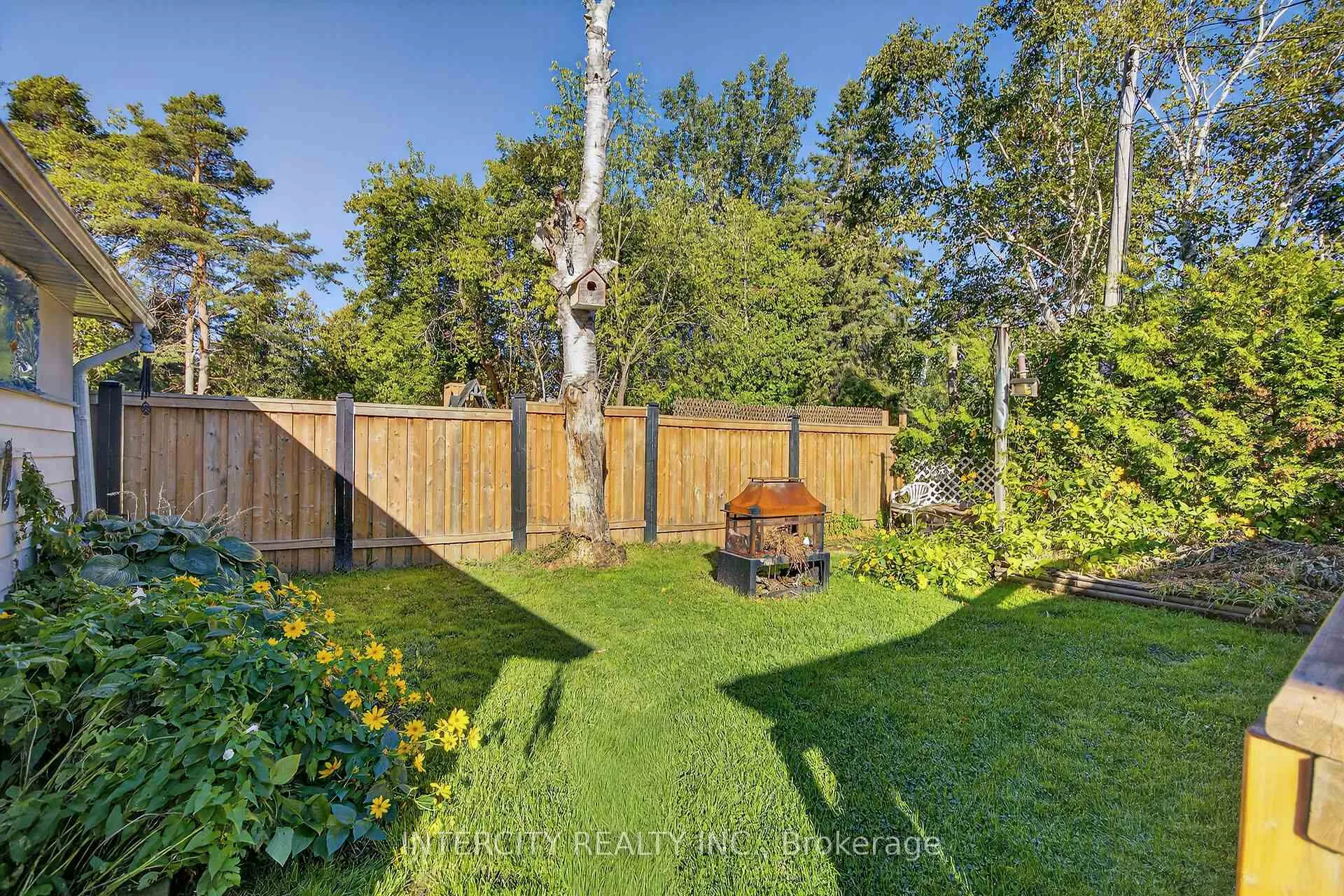 Photo 28 of 2152 25 Side Road, Innisfil, Alcona — HOMEH