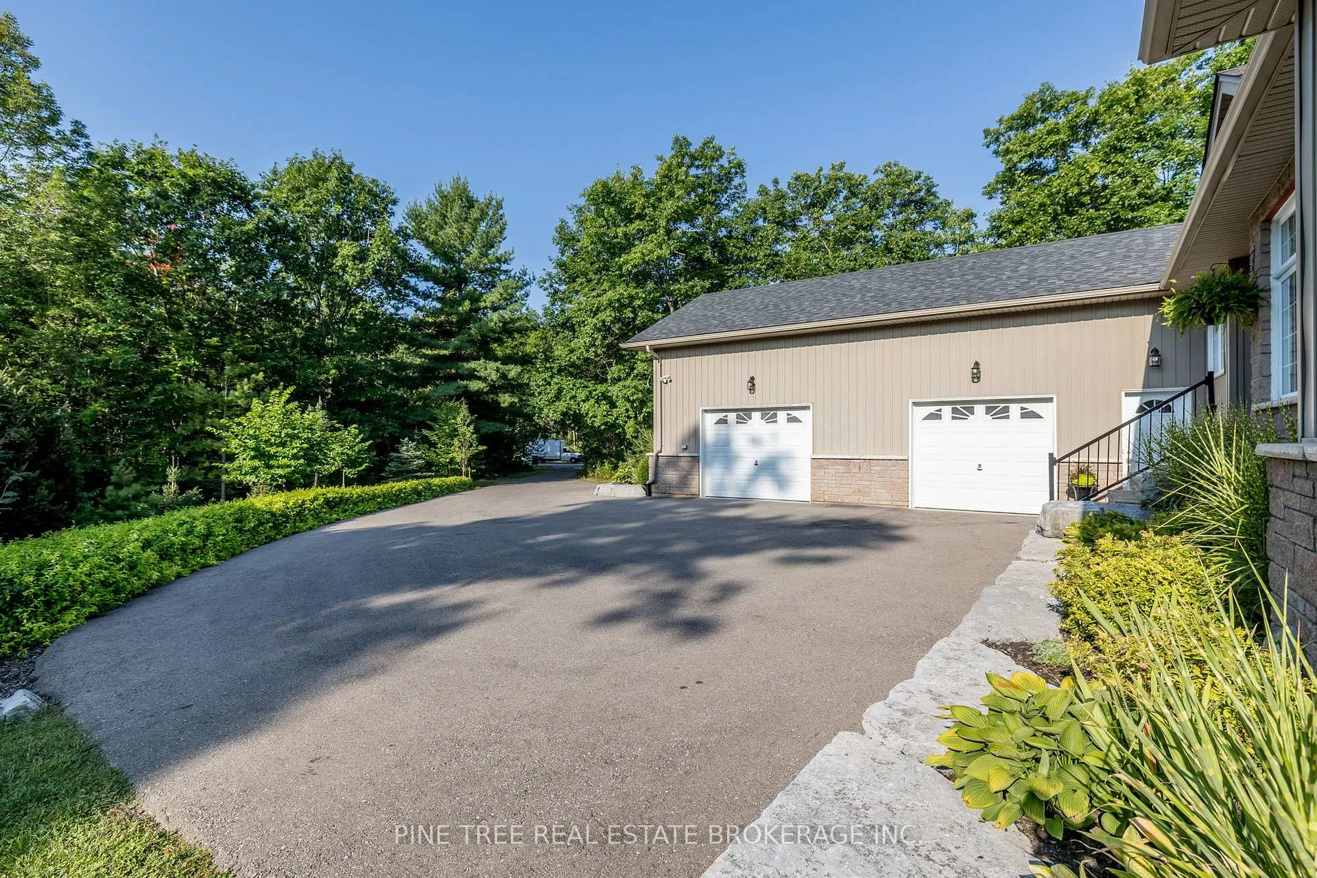 Photo 6 of 6975 Ortona Road, Essa, Rural Essa — HOMEH