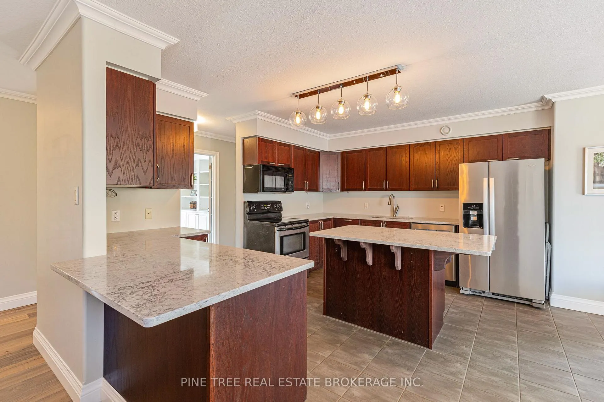 Photo 10 of 6975 Ortona Road, Essa, Rural Essa — HOMEH