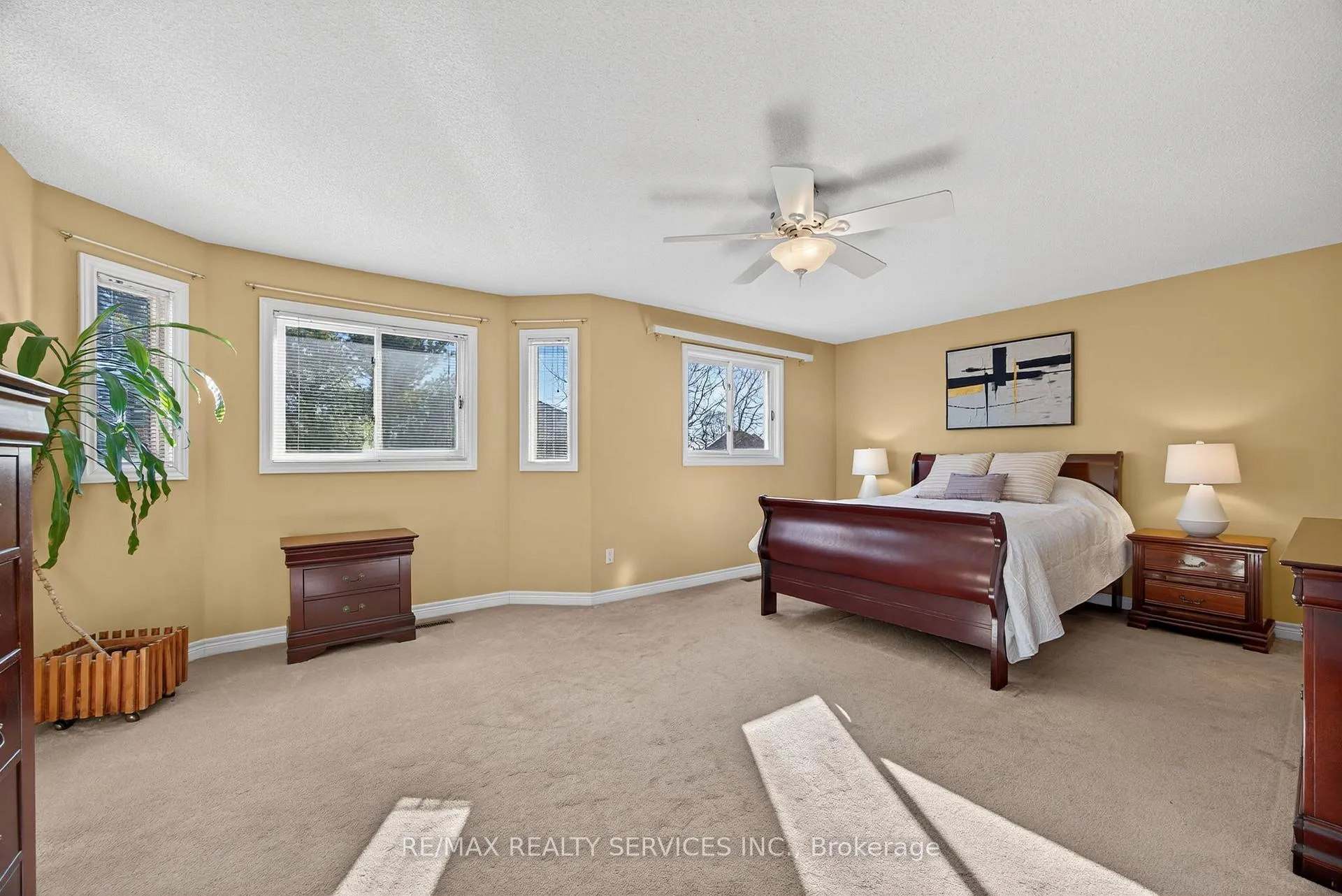 Photo 24 of 31 Gardenia Way, Caledon, Rural Caledon — HOMEH