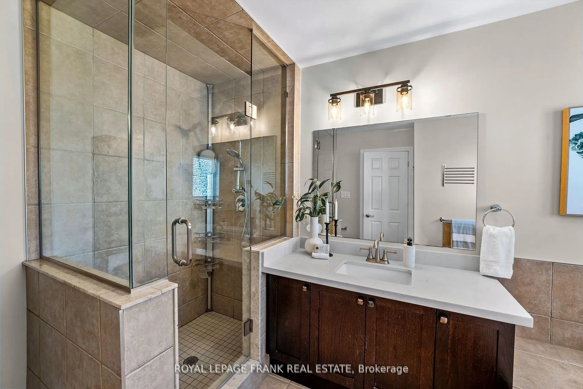 Photo 21 of 130 Worden Drive, Clarington, Courtice — HOMEH