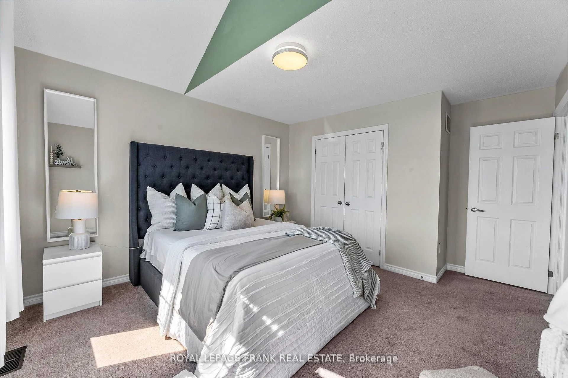Photo 25 of 130 Worden Drive, Clarington, Courtice — HOMEH