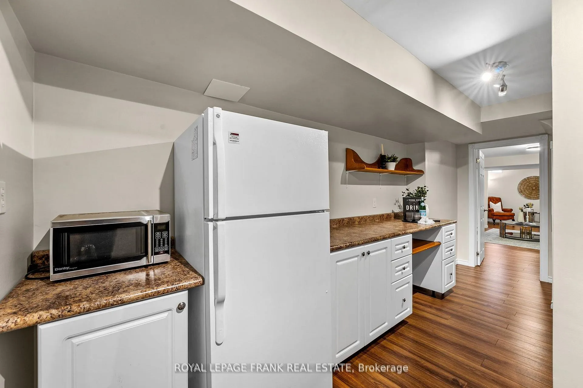 Photo 32 of 130 Worden Drive, Clarington, Courtice — HOMEH