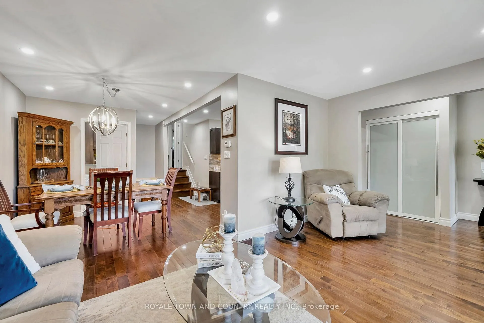 Photo 10 of 7 Donelda Court, Scugog, Blackstock — HOMEH