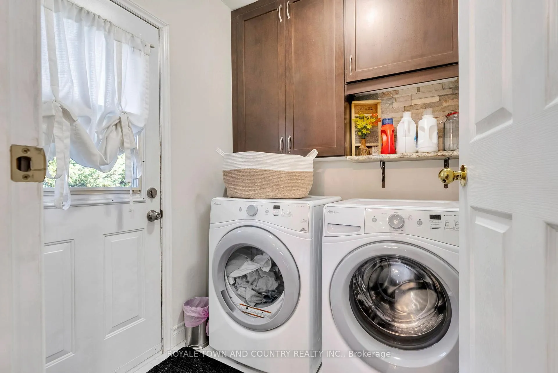 Photo 17 of 7 Donelda Court, Scugog, Blackstock — HOMEH