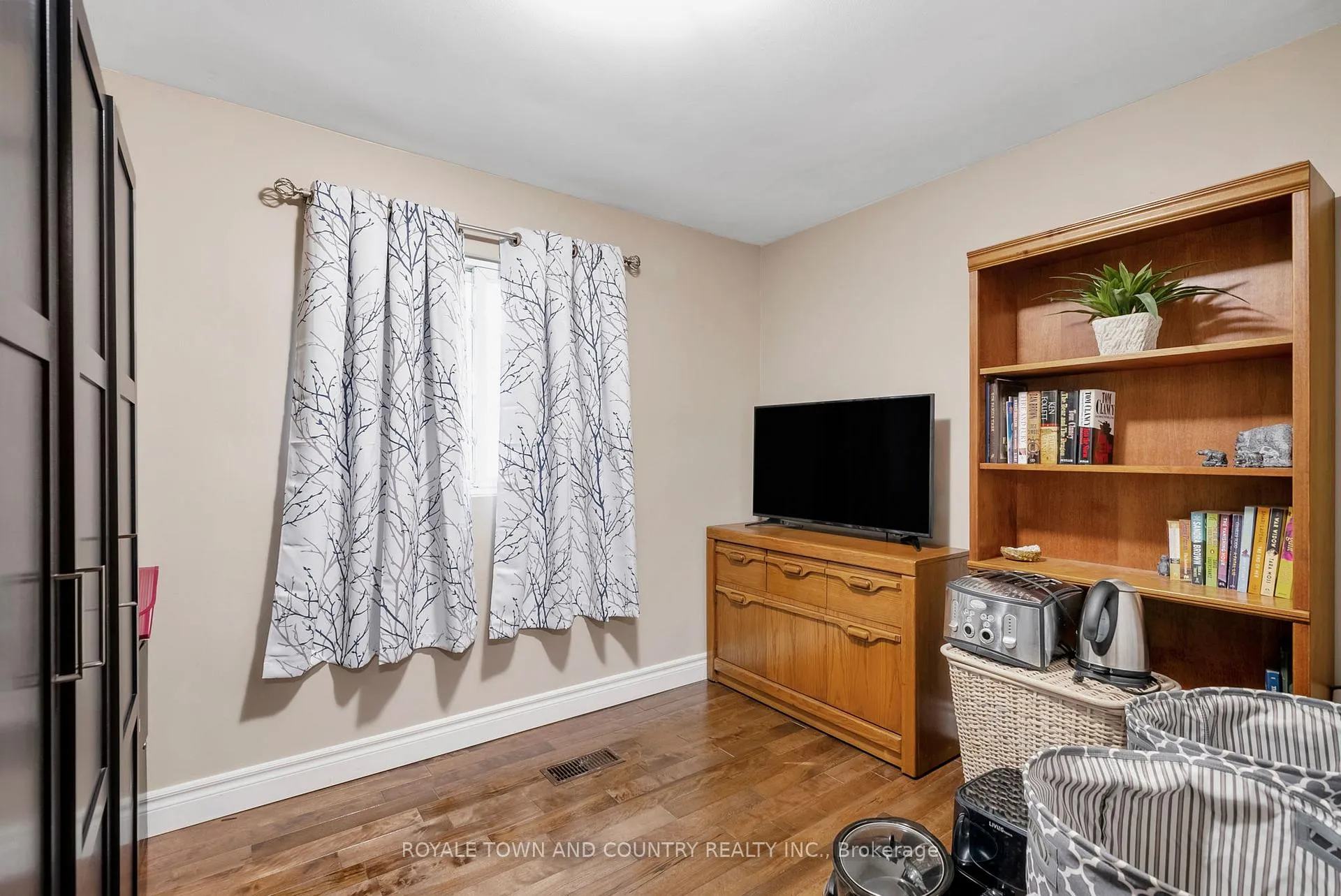 Photo 23 of 7 Donelda Court, Scugog, Blackstock — HOMEH