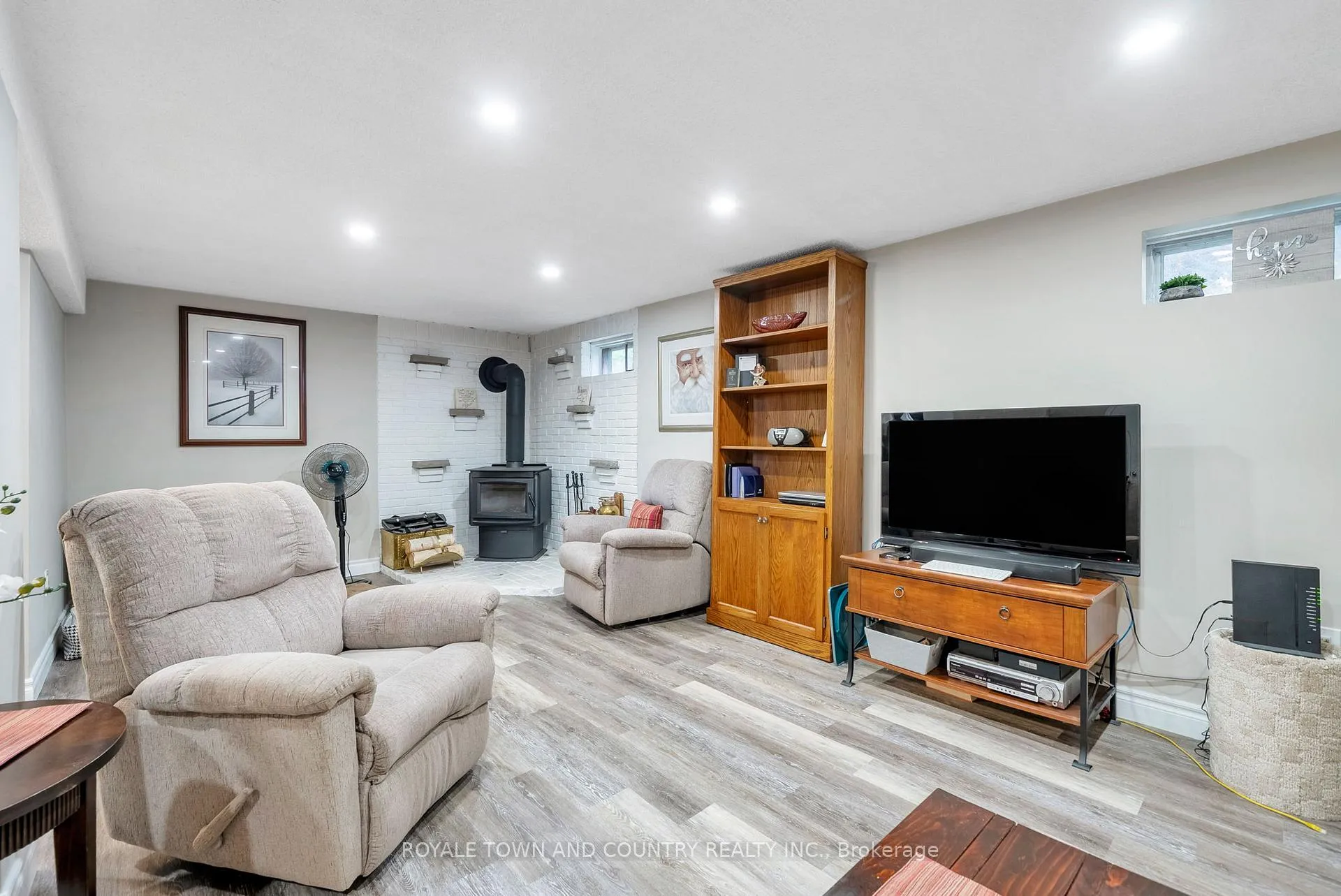 Photo 27 of 7 Donelda Court, Scugog, Blackstock — HOMEH