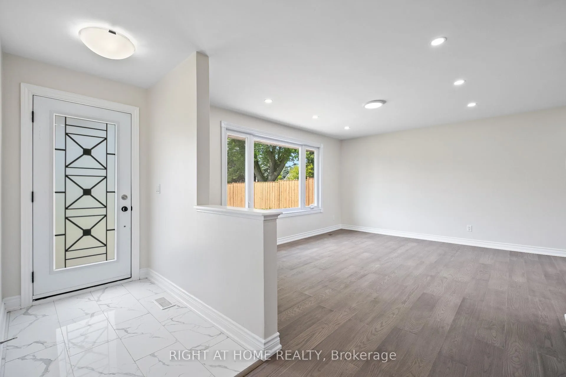 Photo 2 of 1419 Nash Road, Clarington, Courtice — HOMEH