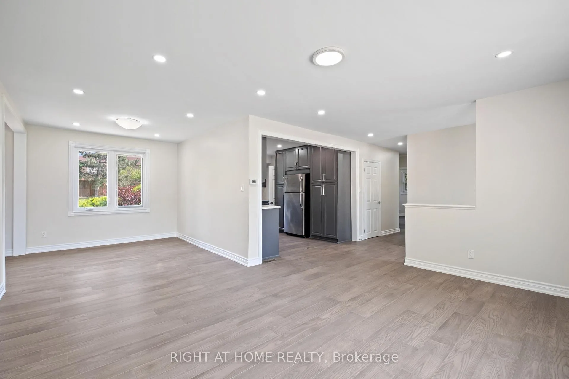 Photo 5 of 1419 Nash Road, Clarington, Courtice — HOMEH