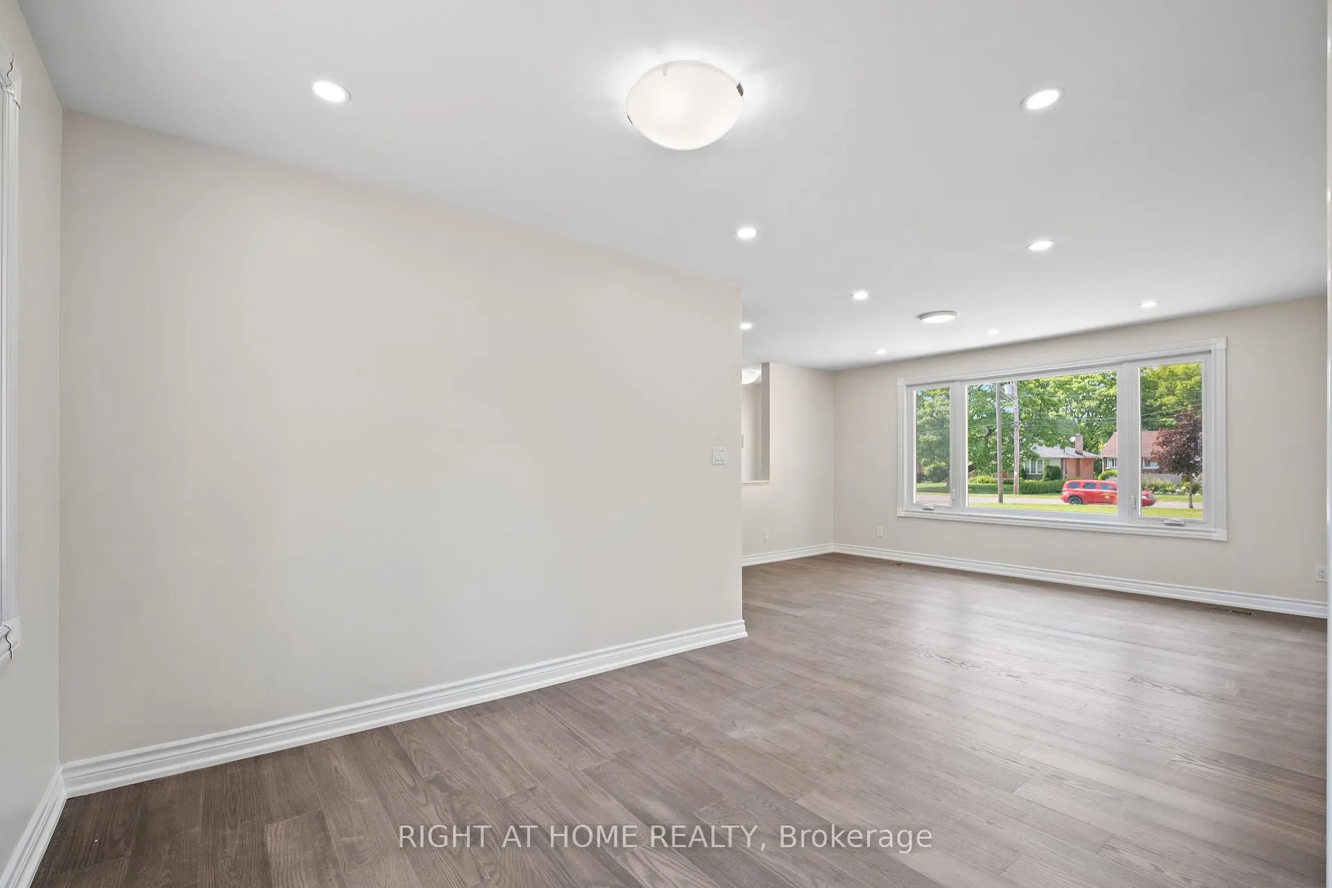 Photo 7 of 1419 Nash Road, Clarington, Courtice — HOMEH