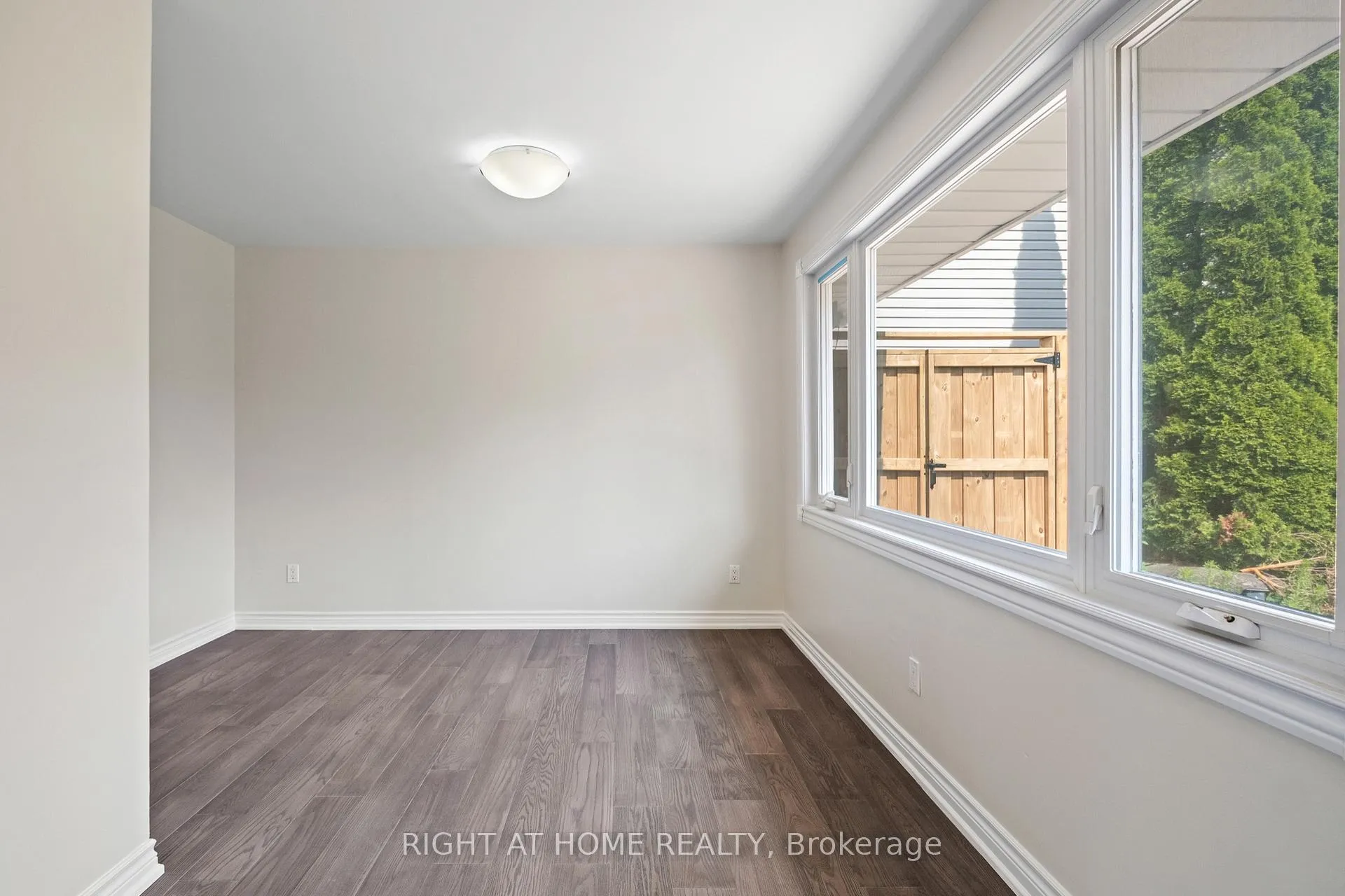 Photo 9 of 1419 Nash Road, Clarington, Courtice — HOMEH
