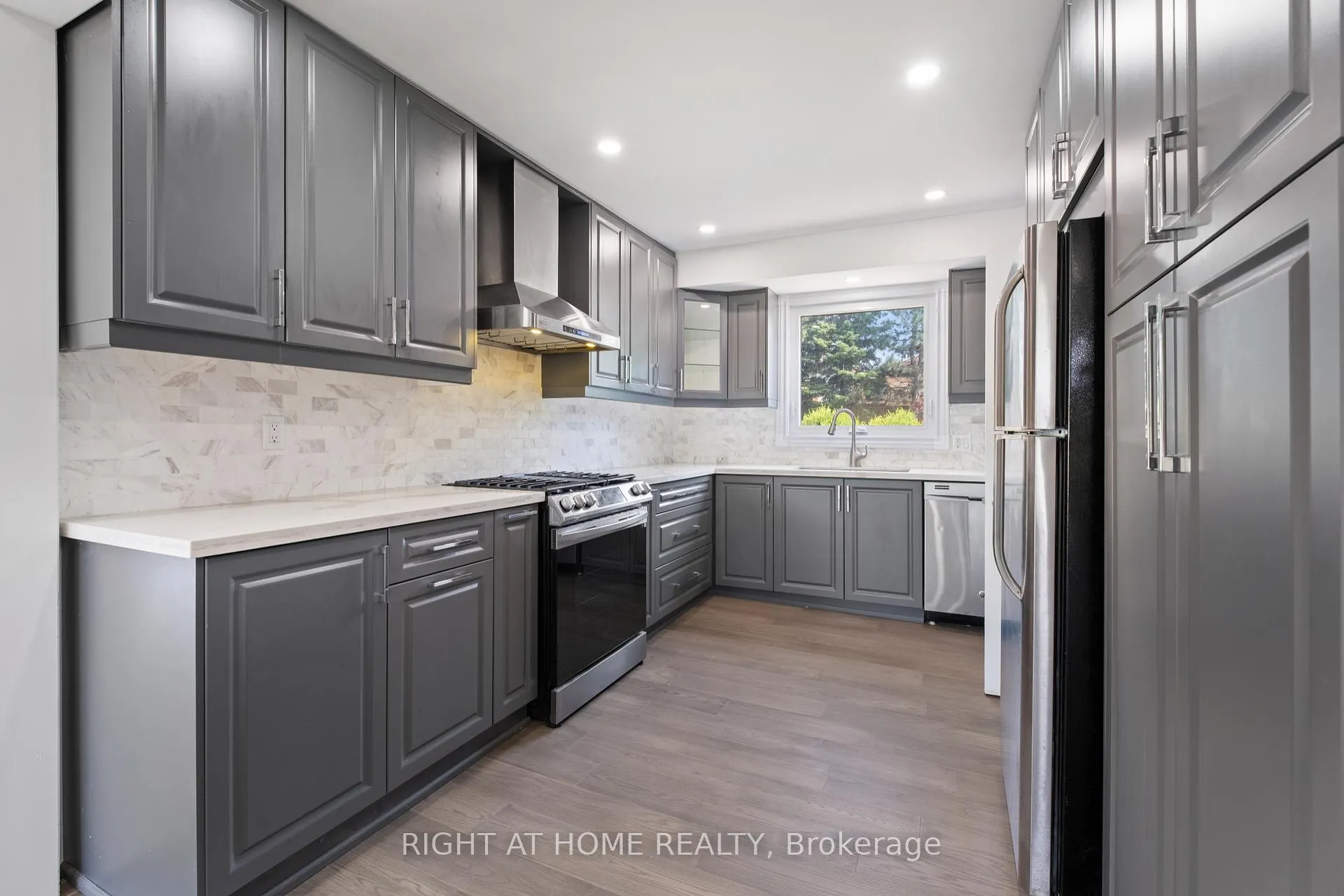 Photo 10 of 1419 Nash Road, Clarington, Courtice — HOMEH