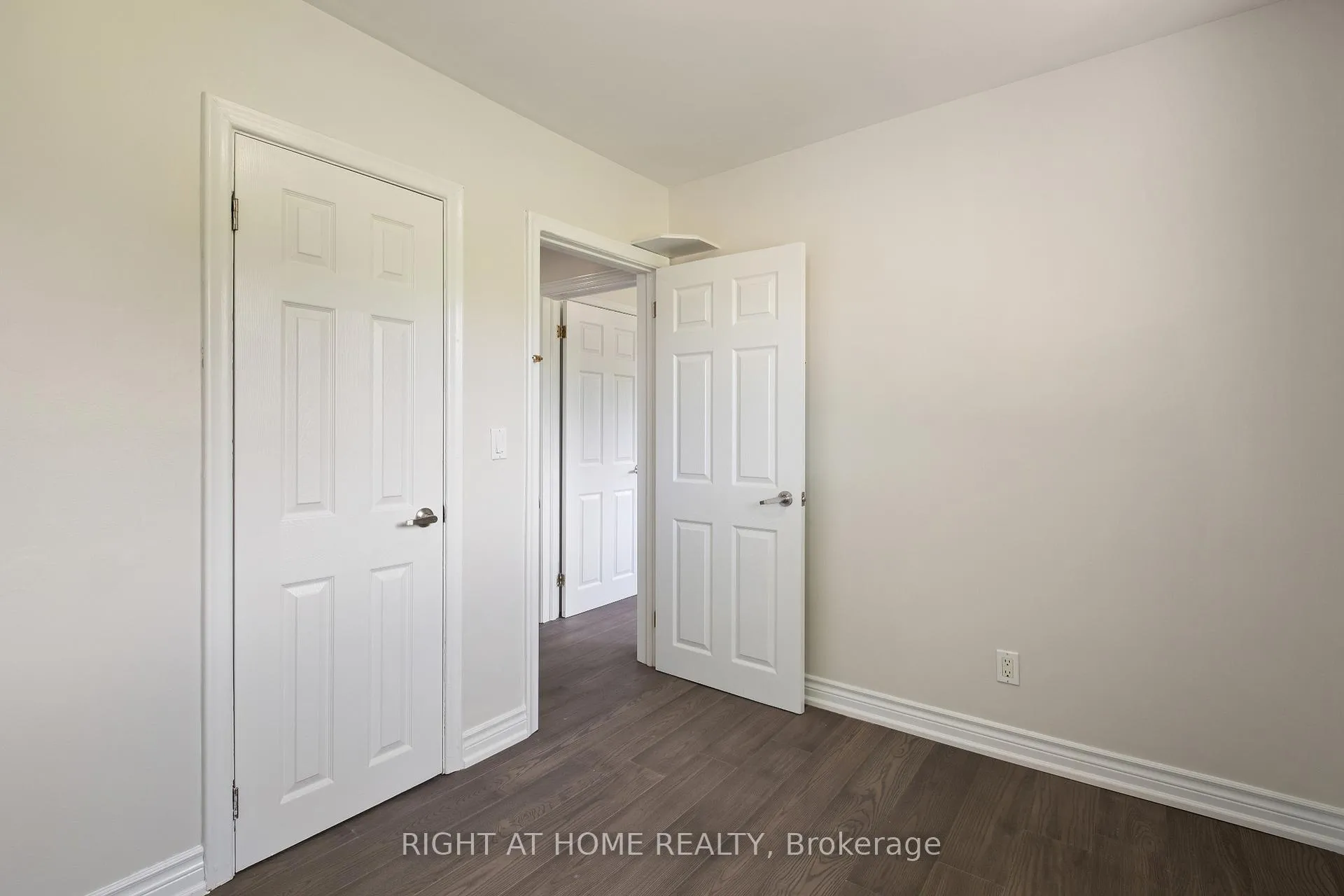 Photo 17 of 1419 Nash Road, Clarington, Courtice — HOMEH