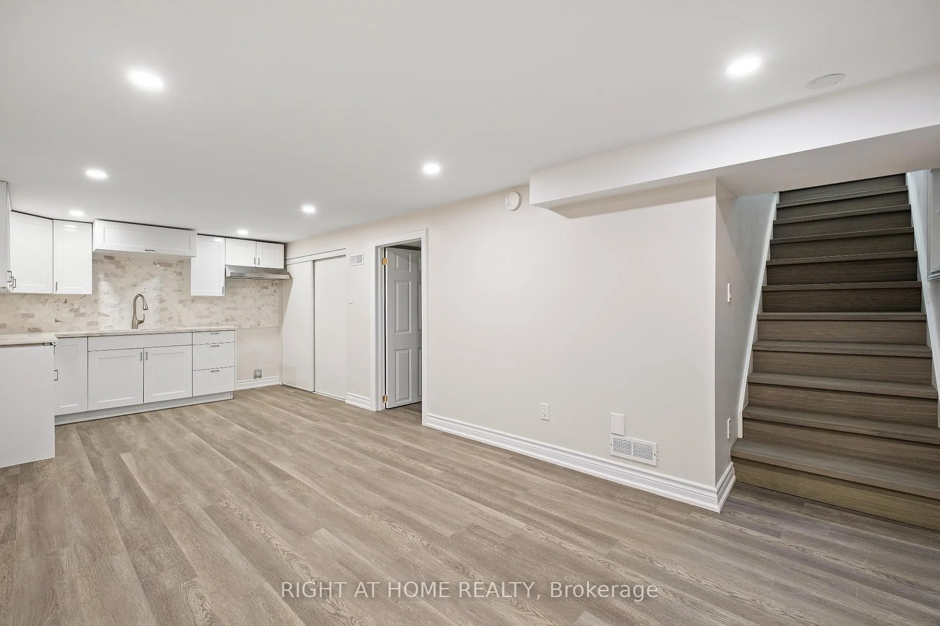 Photo 20 of 1419 Nash Road, Clarington, Courtice — HOMEH