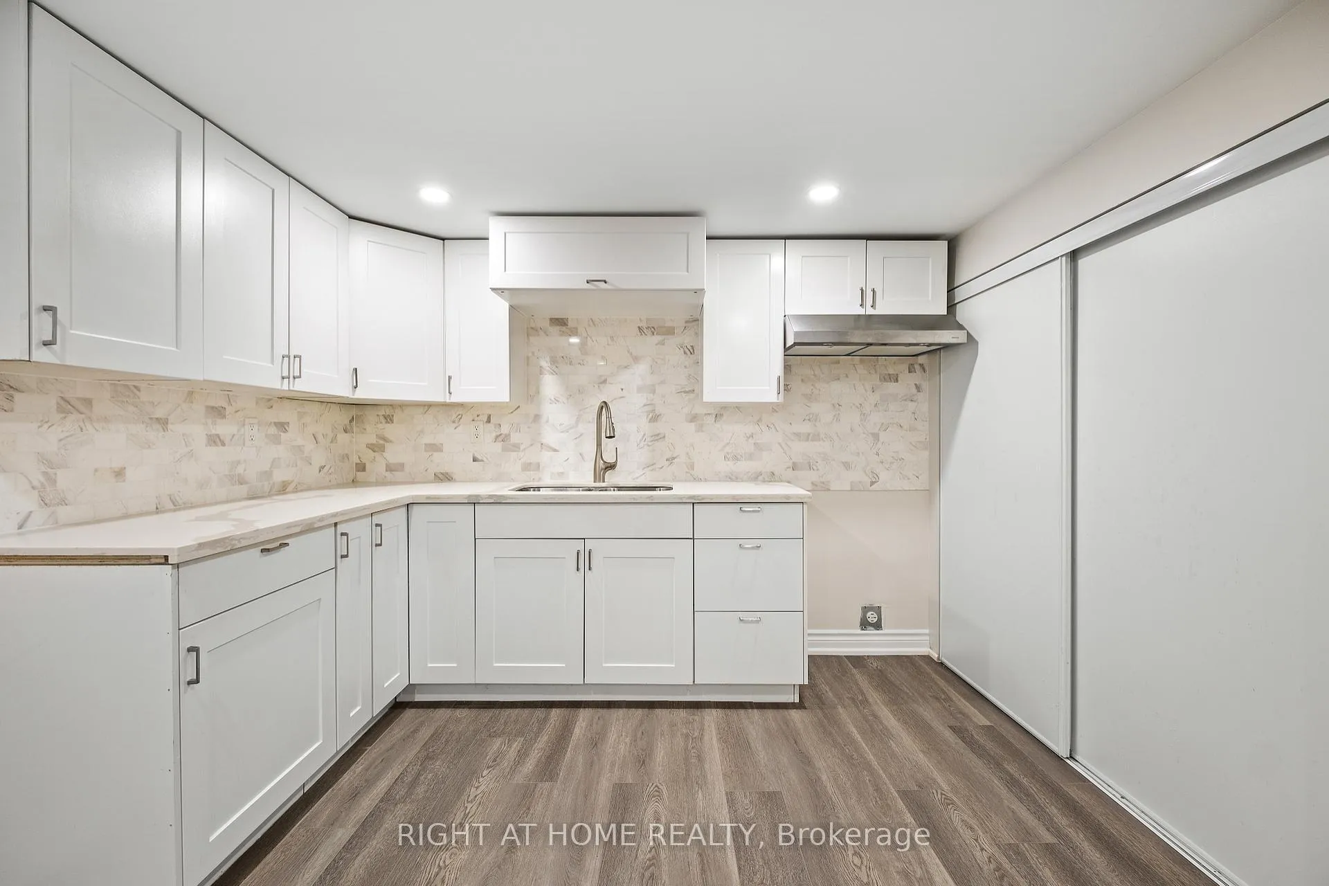 Photo 21 of 1419 Nash Road, Clarington, Courtice — HOMEH