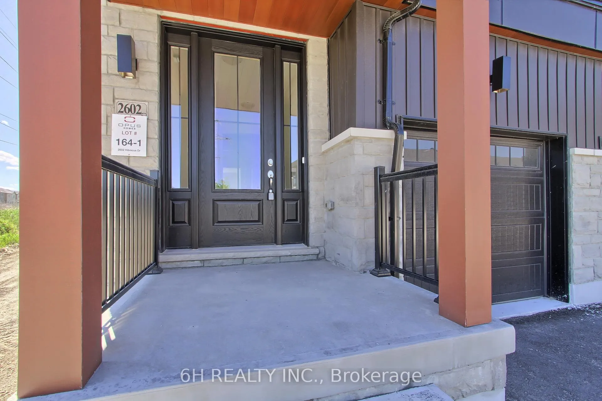 Photo 2 of 2602 Hibiscus Drive, Pickering, Rural Pickering — HOMEH