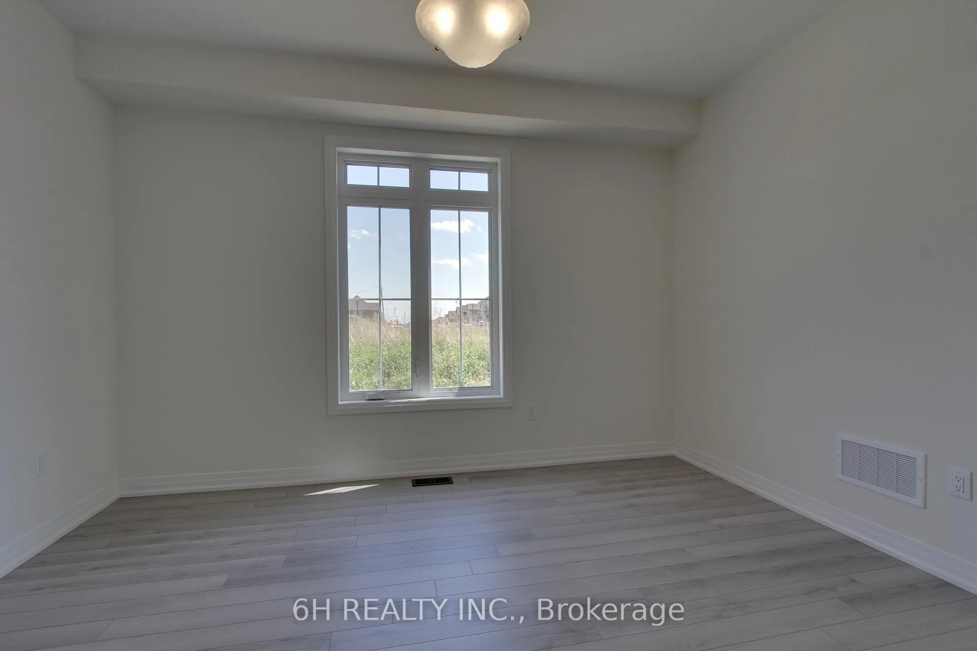 Photo 6 of 2602 Hibiscus Drive, Pickering, Rural Pickering — HOMEH