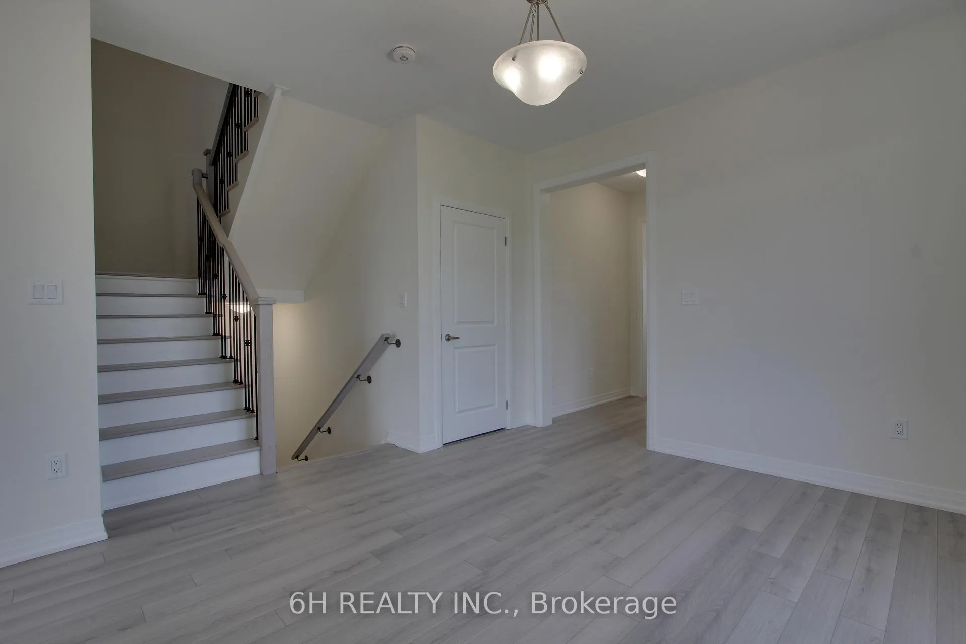 Photo 7 of 2602 Hibiscus Drive, Pickering, Rural Pickering — HOMEH