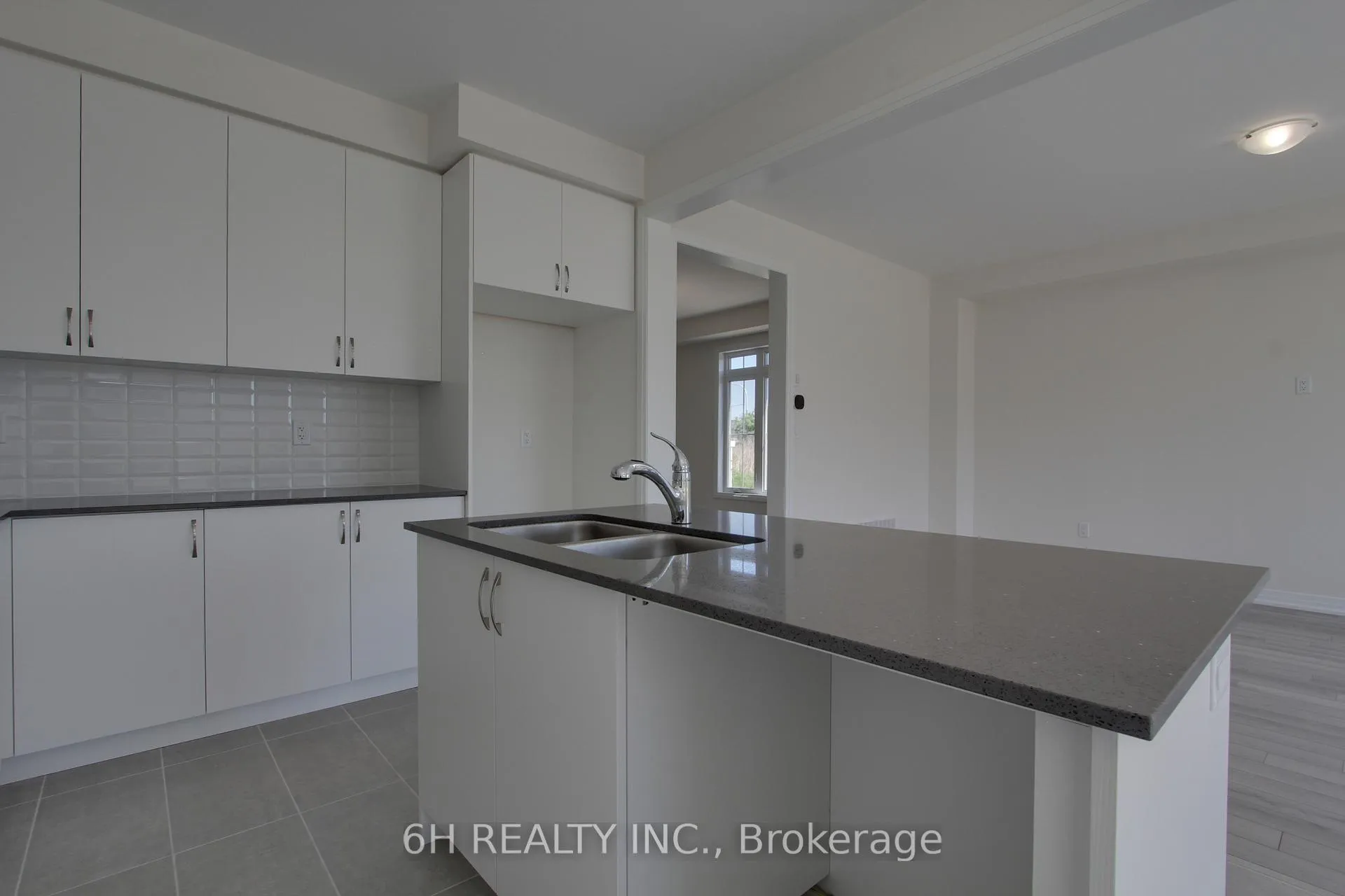 Photo 14 of 2602 Hibiscus Drive, Pickering, Rural Pickering — HOMEH