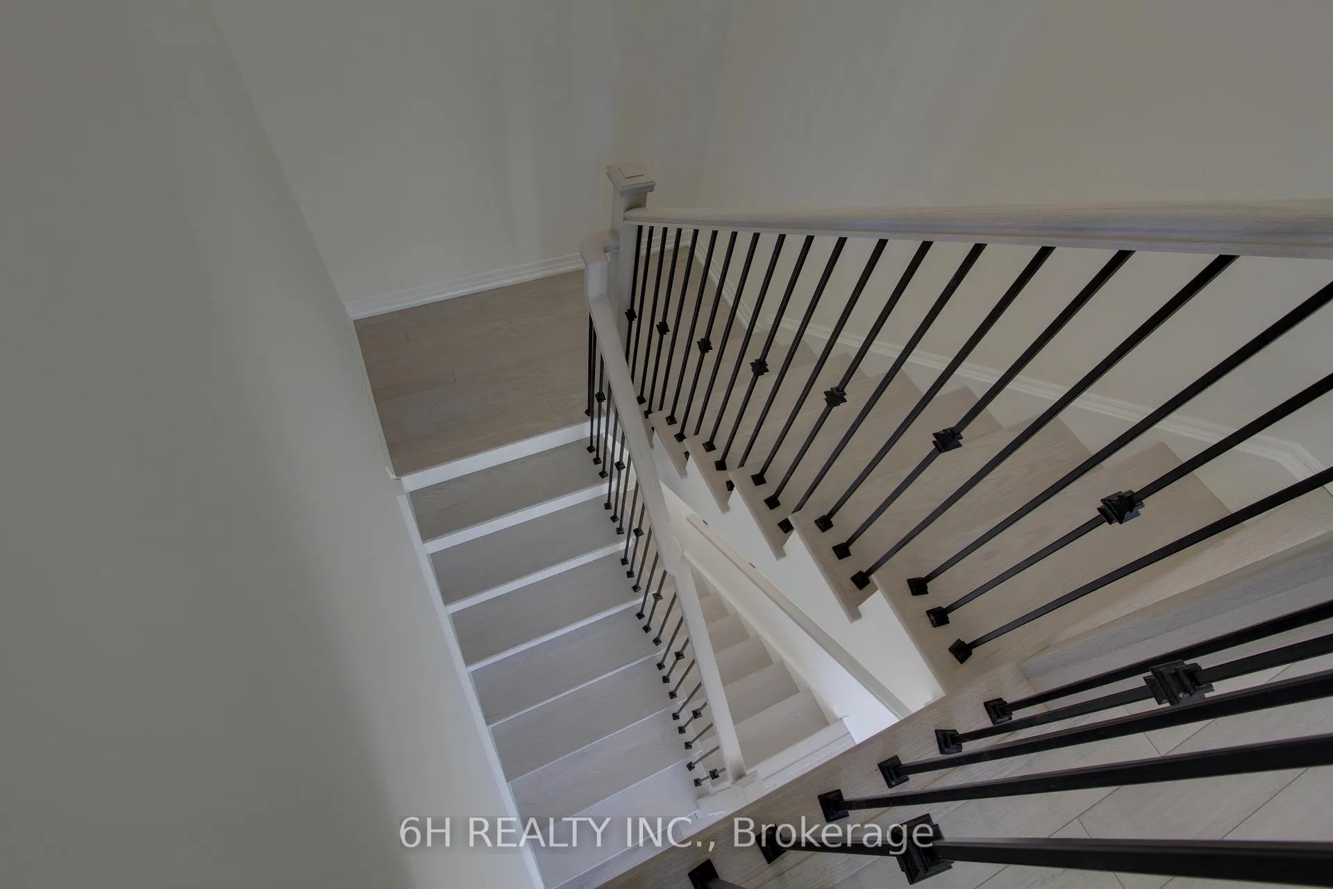 Photo 22 of 2602 Hibiscus Drive, Pickering, Rural Pickering — HOMEH