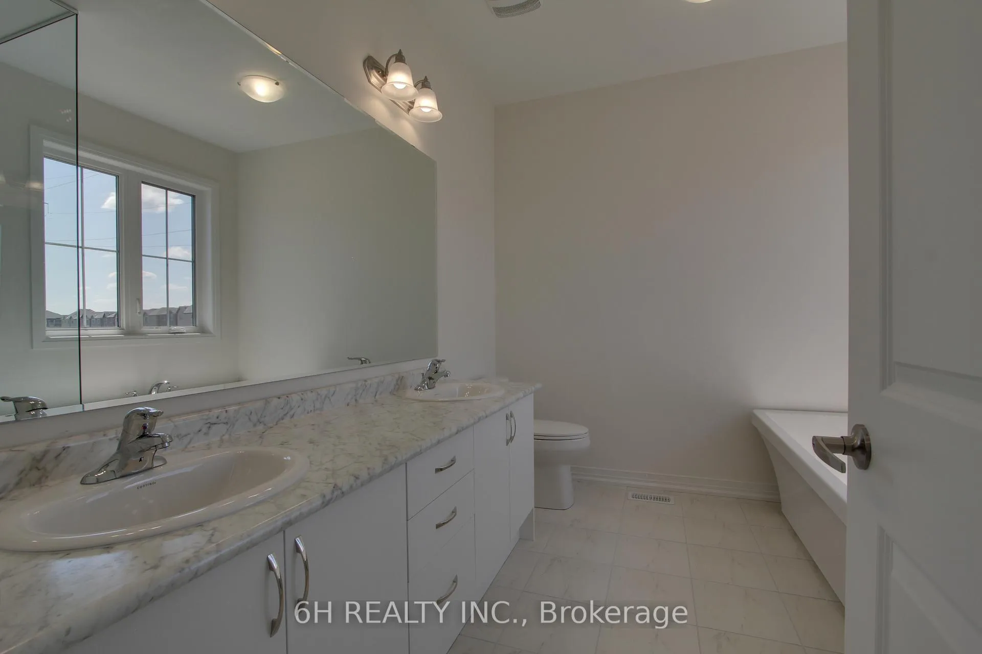 Photo 25 of 2602 Hibiscus Drive, Pickering, Rural Pickering — HOMEH