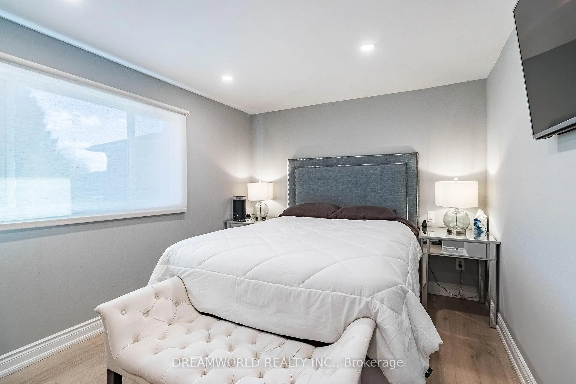 Photo 19 of 21 Irish Moss Court, Vaughan, East Woodbridge — HOMEH