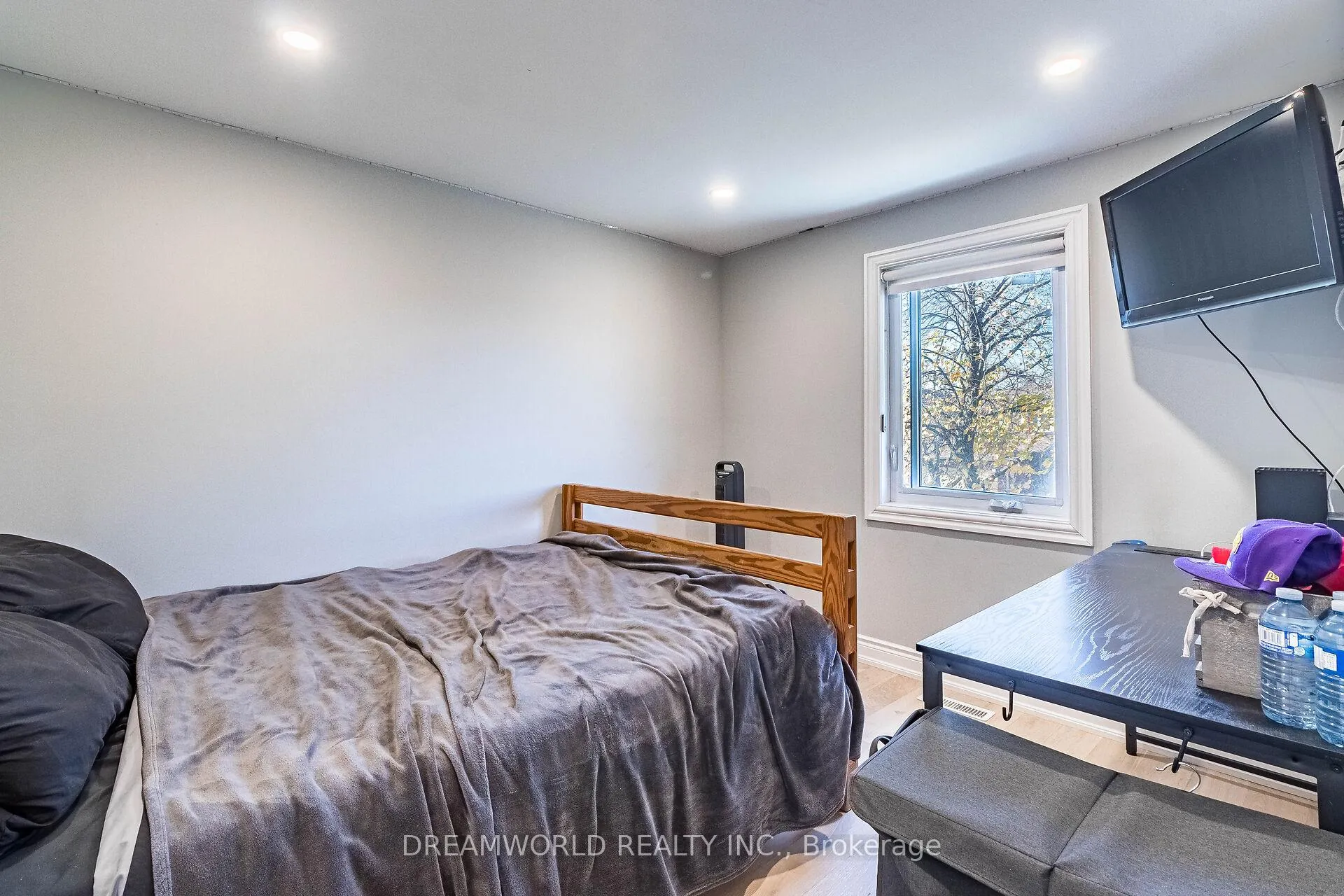 Photo 22 of 21 Irish Moss Court, Vaughan, East Woodbridge — HOMEH