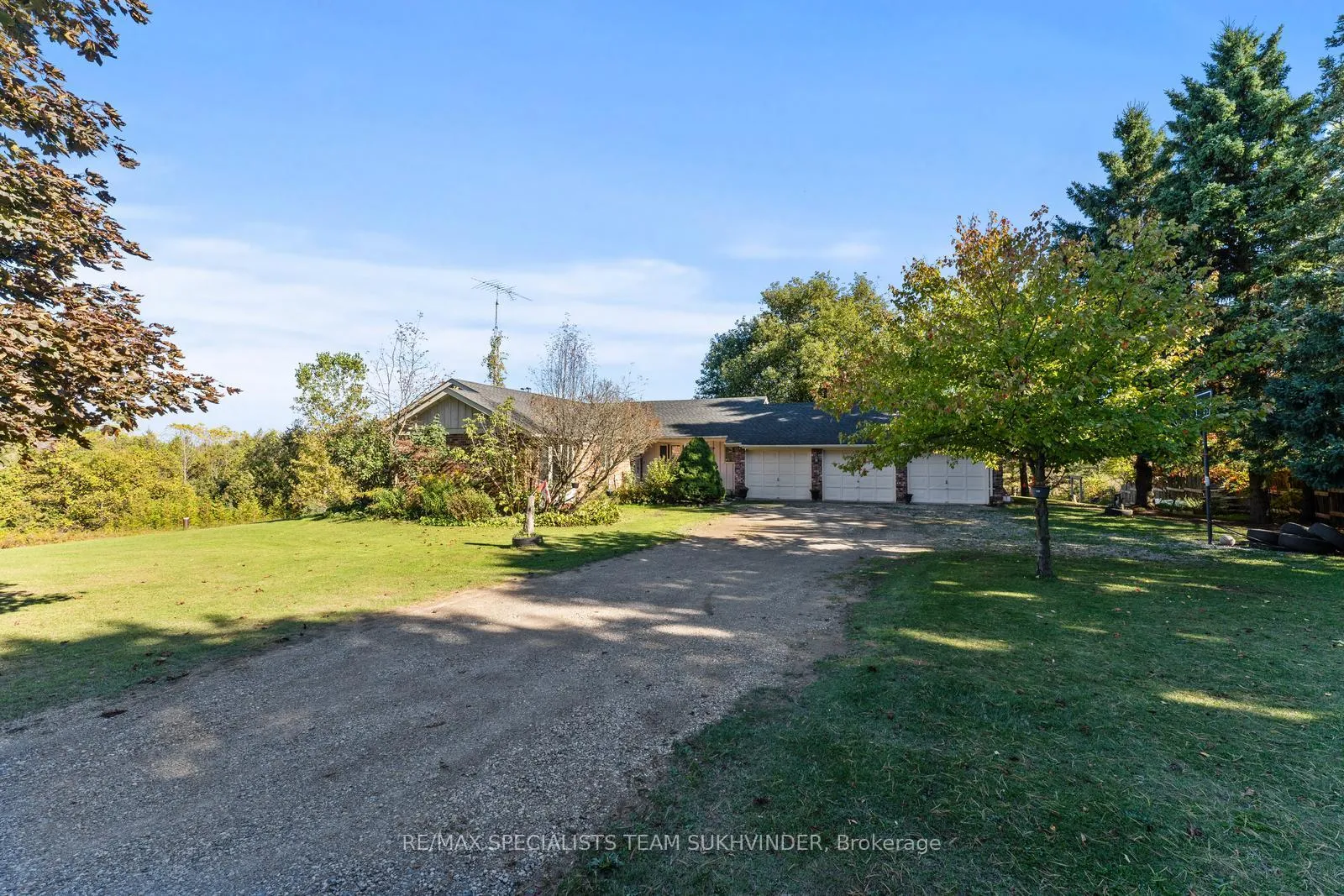 Photo 2 of 283 Beech Grove Side Road, Caledon, Rural Caledon — HOMEH