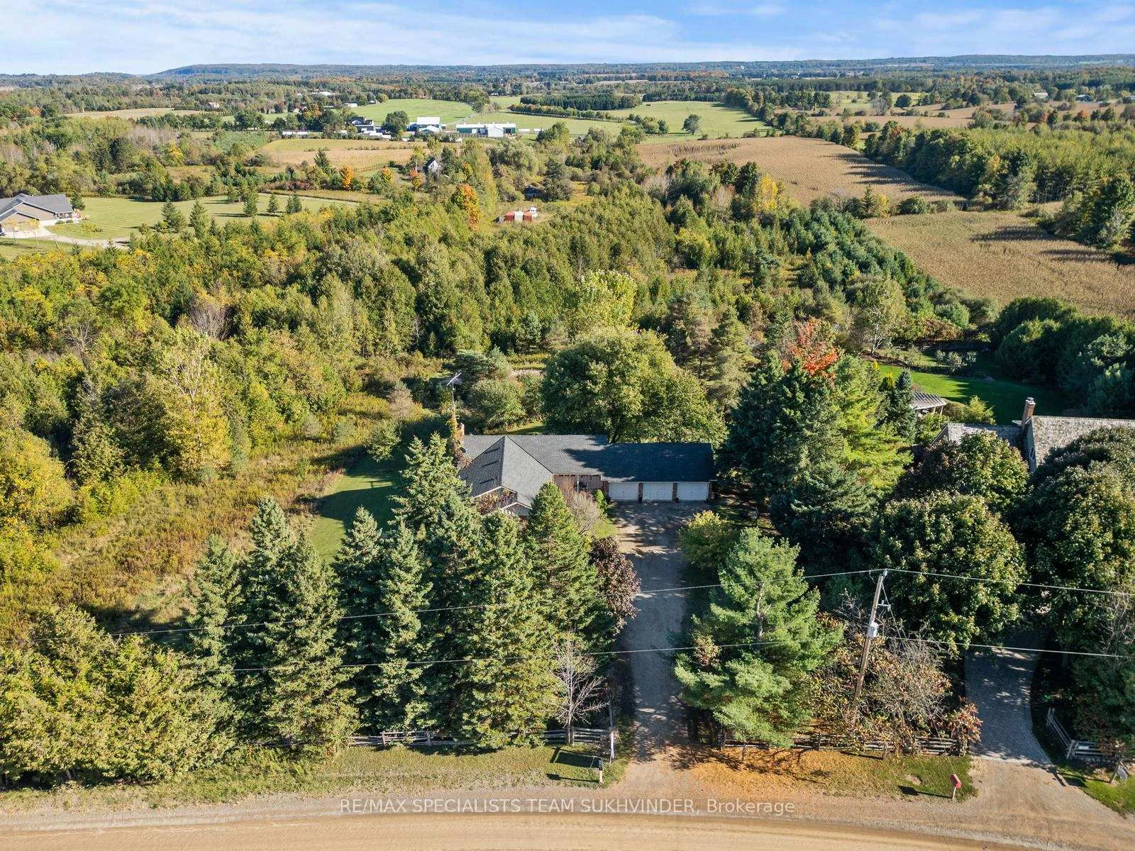 Photo 3 of 283 Beech Grove Side Road, Caledon, Rural Caledon — HOMEH