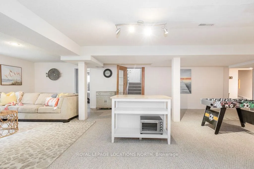 Photo 23 of 84 Silver Birch Avenue, Wasaga Beach — HOMEH