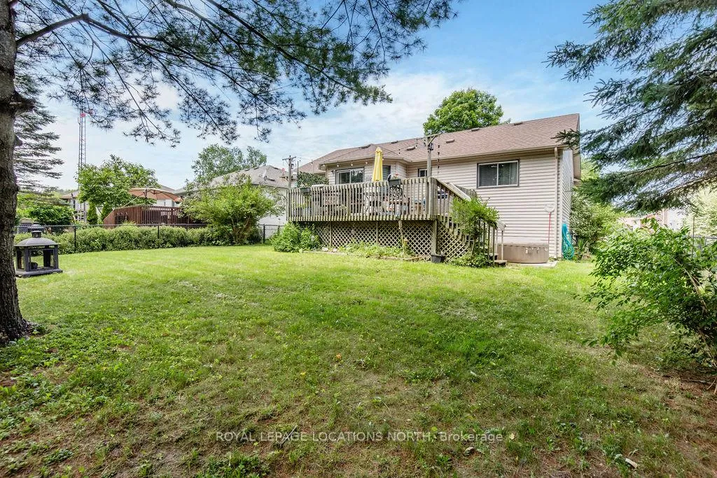 Photo 33 of 84 Silver Birch Avenue, Wasaga Beach — HOMEH