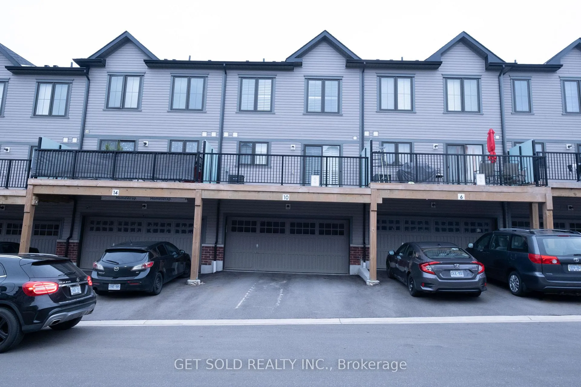 Photo 2 of 10 Loana Lane, Clarington, Bowmanville — HOMEH