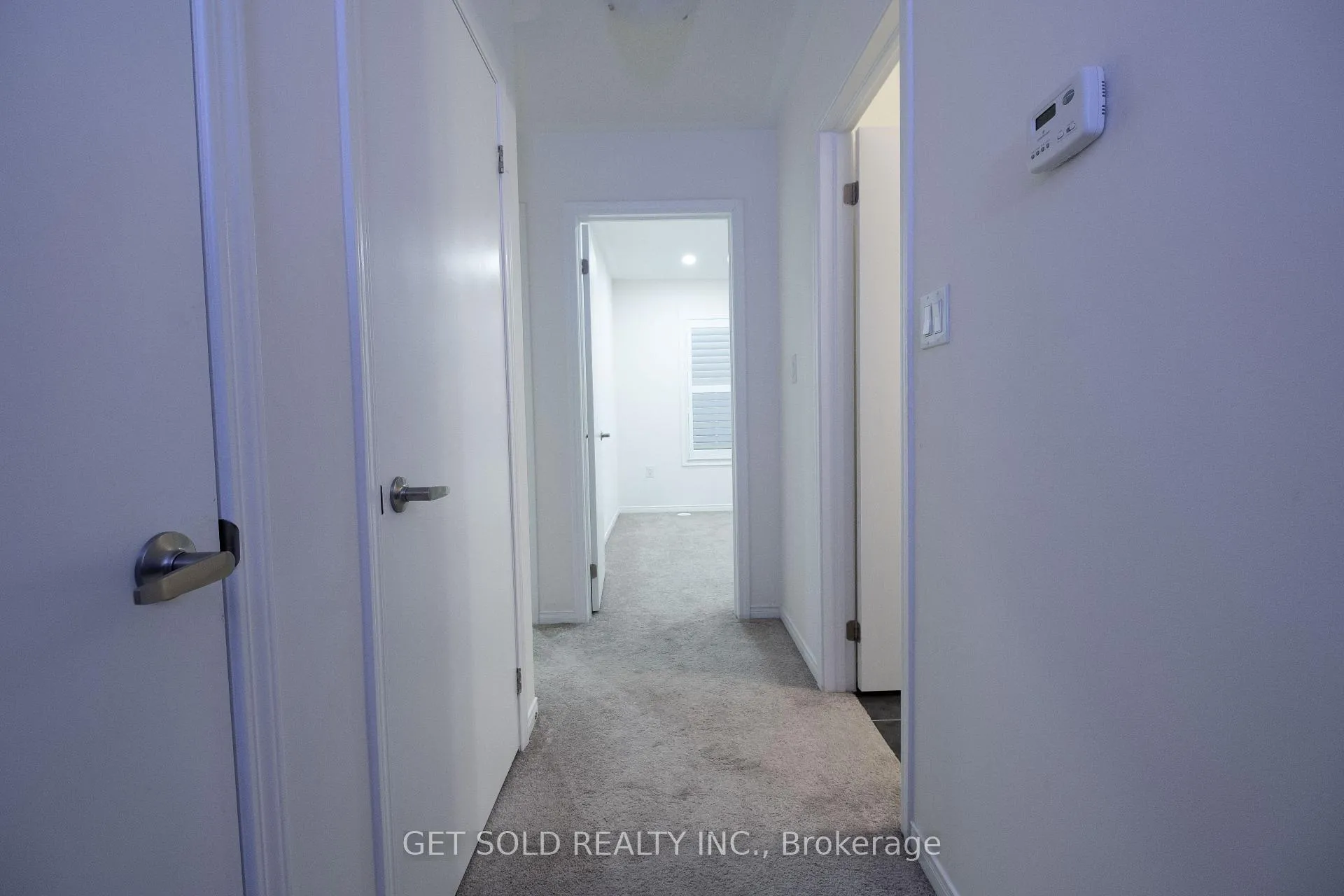 Photo 20 of 10 Loana Lane, Clarington, Bowmanville — HOMEH