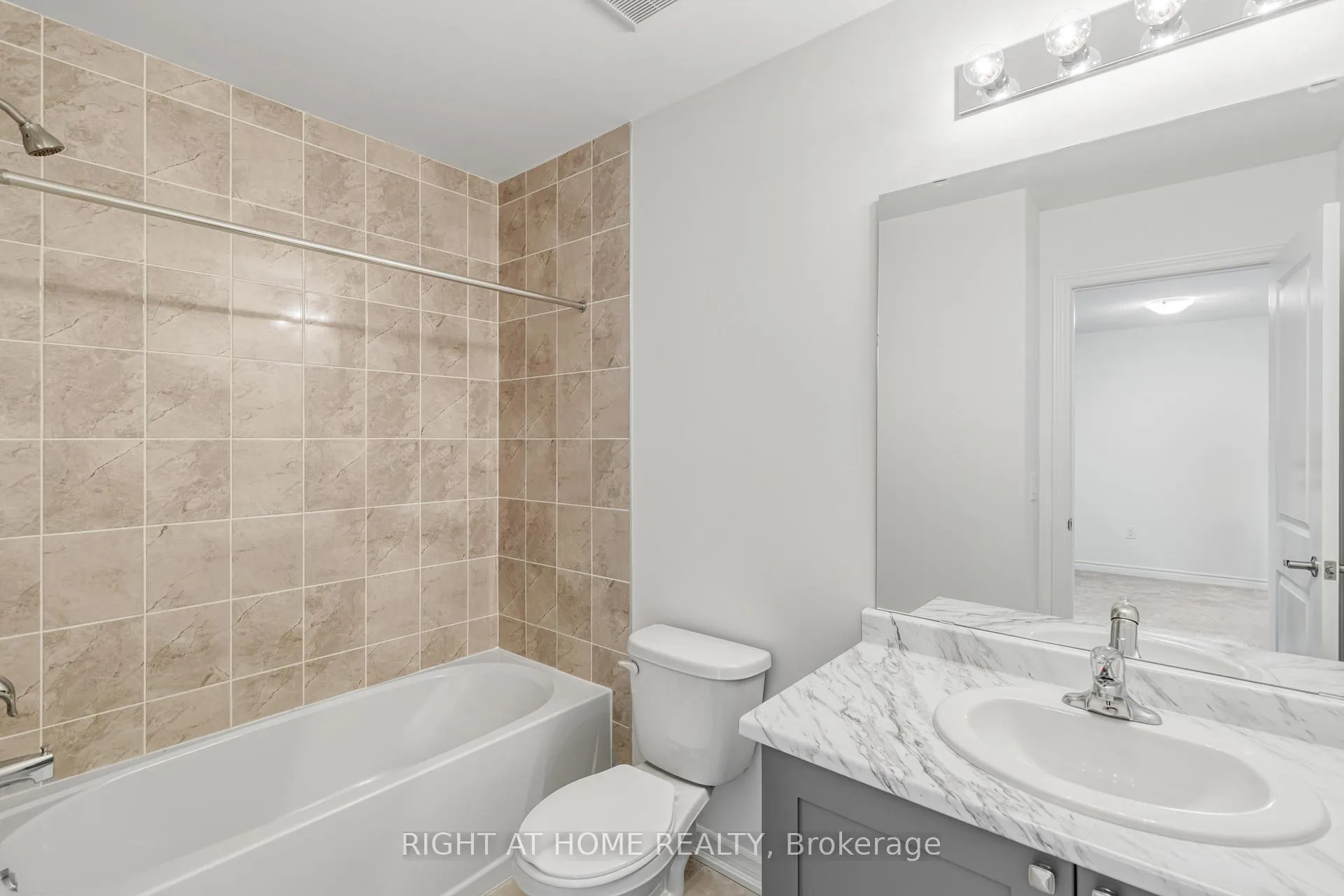 Photo 24 of 17 Daffodil Road, Springwater, Midhurst — HOMEH