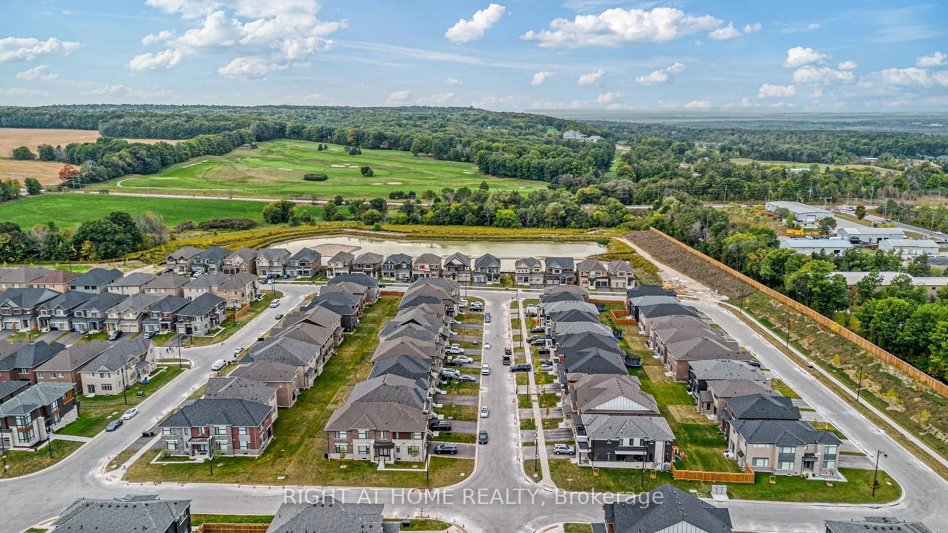 Photo 33 of 17 Daffodil Road, Springwater, Midhurst — HOMEH