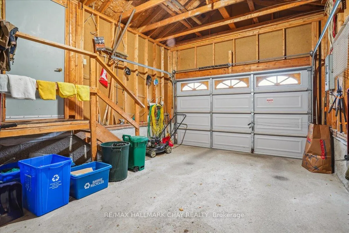 Photo 36 of 69 Irwin Drive, Barrie, Northwest — HOMEH