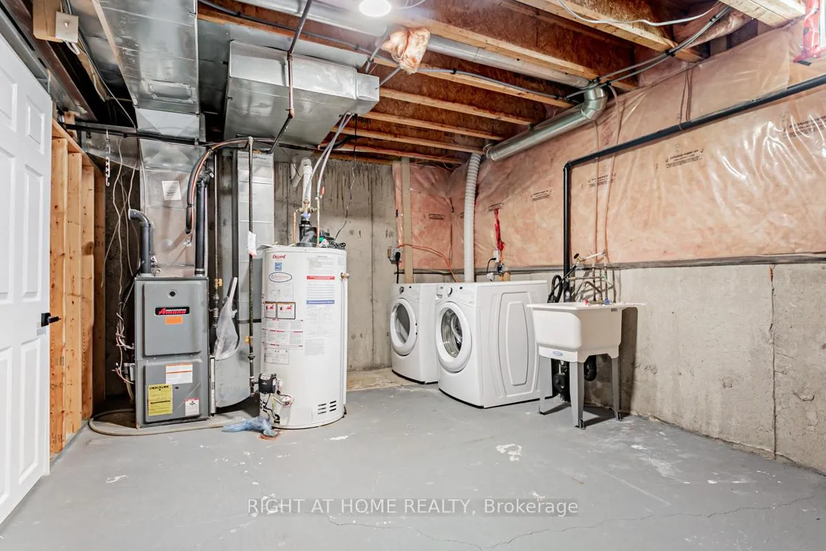Photo 28 of 212 Zokol Drive, Aurora, Bayview Northeast — HOMEH