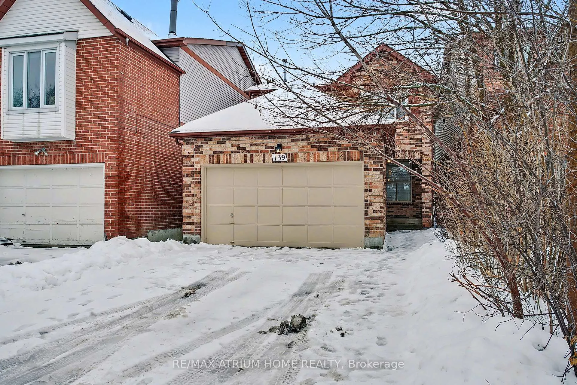 Photo 1 of 139 Esther Crescent, Vaughan, Crestwood-Springfarm-Yorkhill — HOMEH