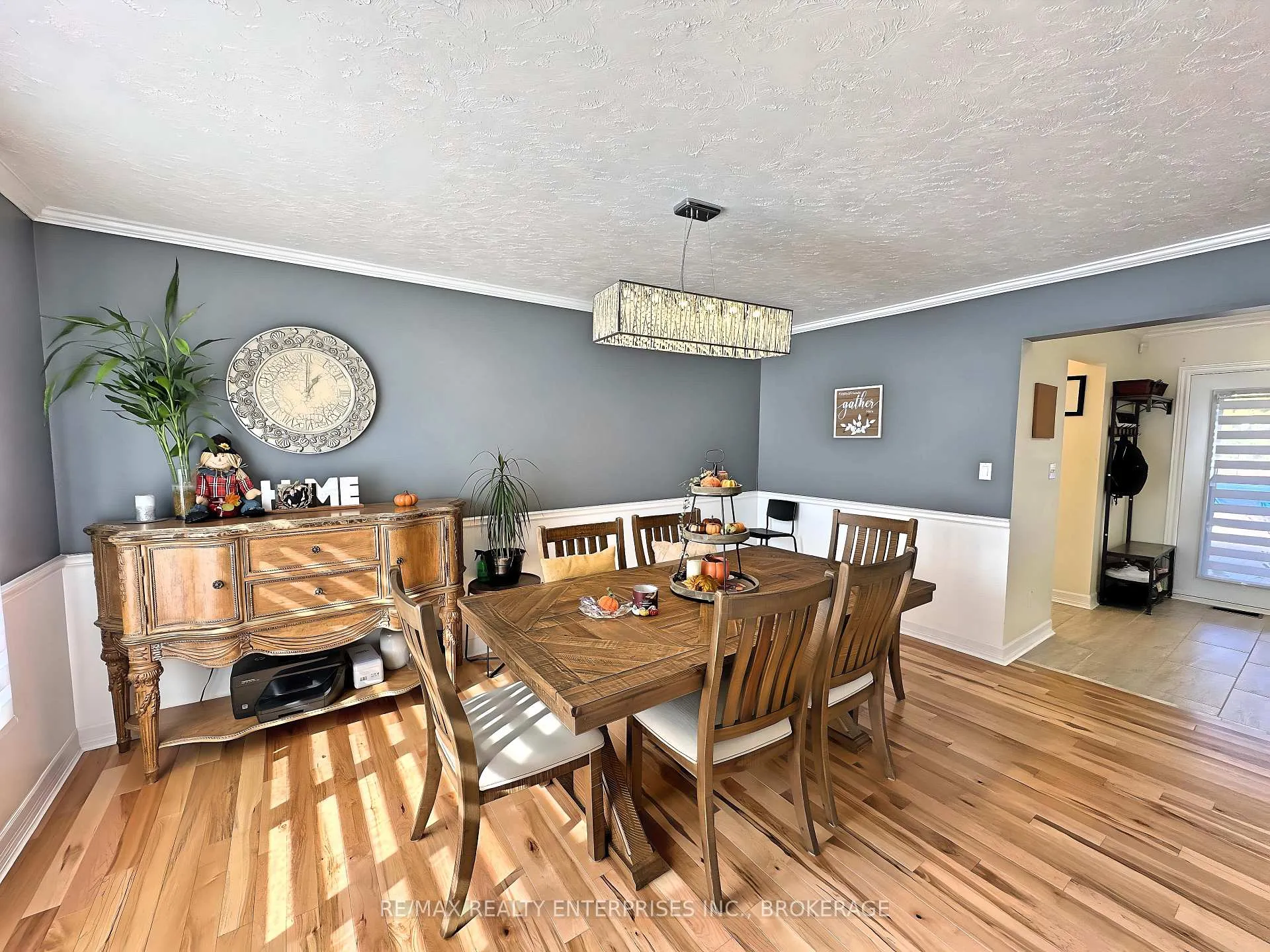 Photo 115 of 6 Vine Road, Grimsby, Grimsby West — HOMEH