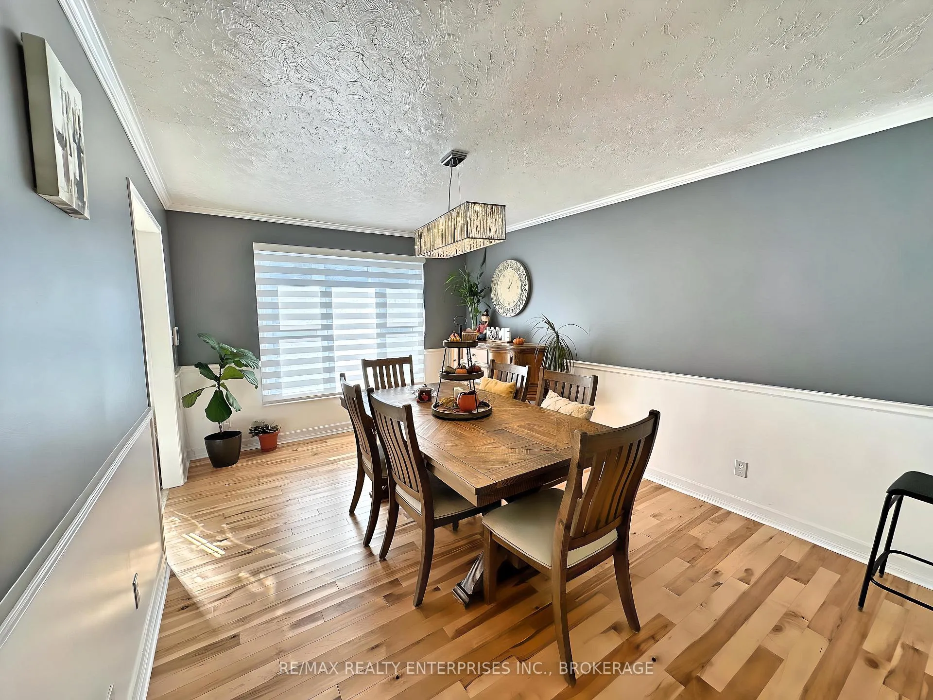 Photo 123 of 6 Vine Road, Grimsby, Grimsby West — HOMEH