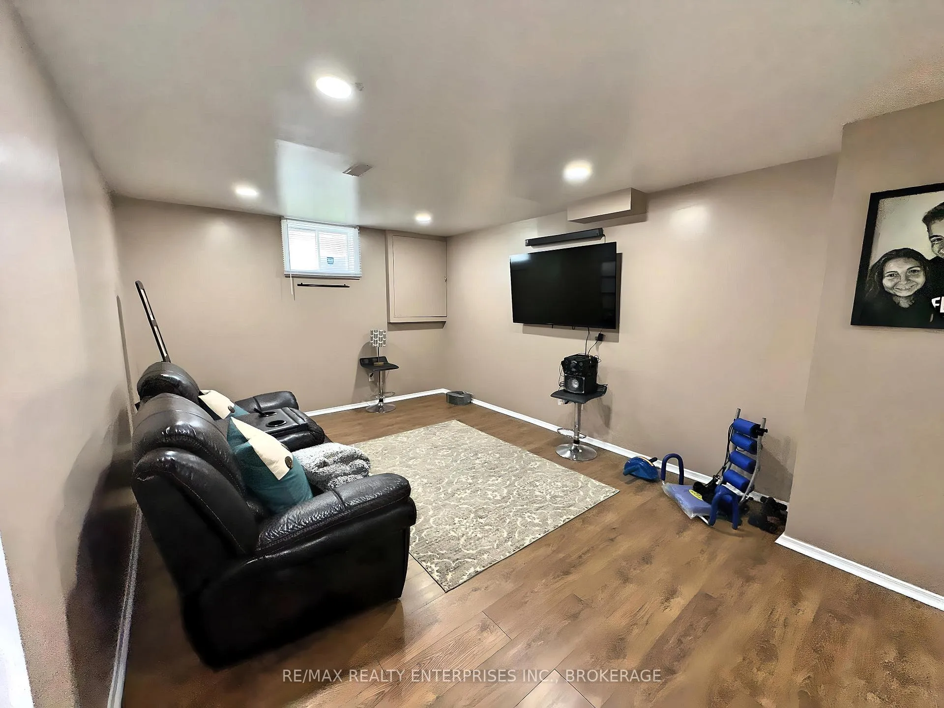 Photo 235 of 6 Vine Road, Grimsby, Grimsby West — HOMEH